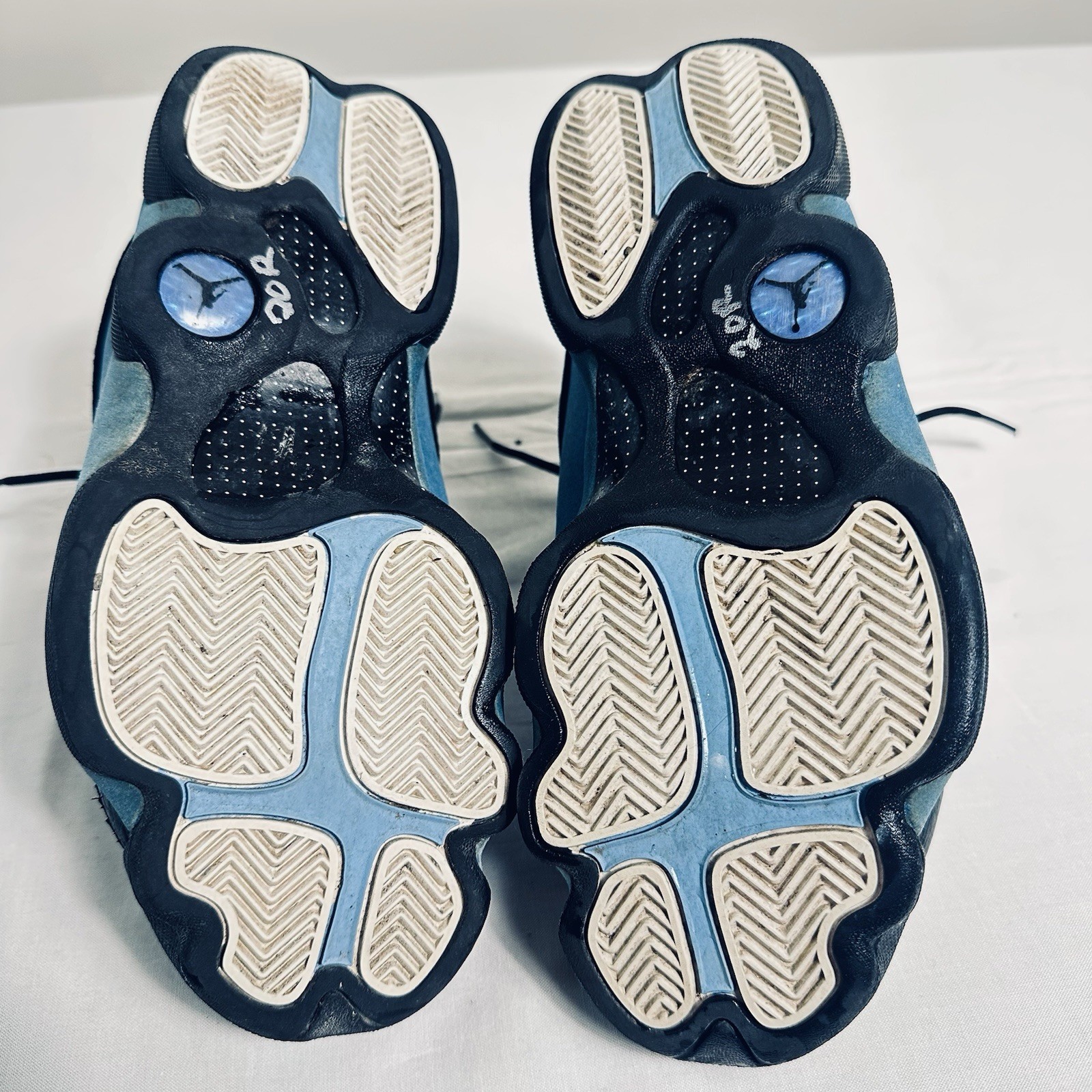Size 8 – Jordan 13 Retro Mid Black University Blue DJ5982-041