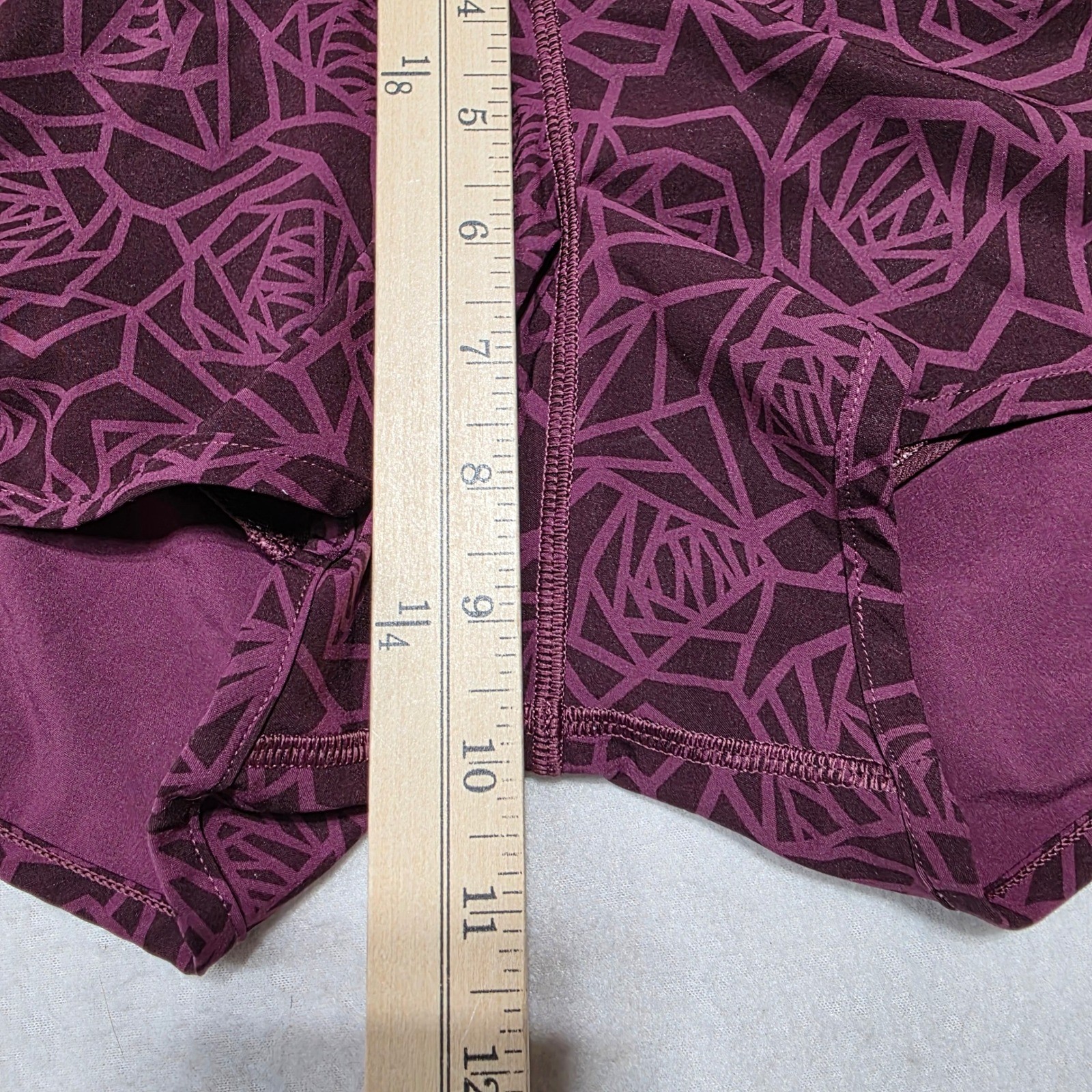 Lululemon Align Diamond Dye Shorts Burgundy Size 4 Running Athletic Sporty