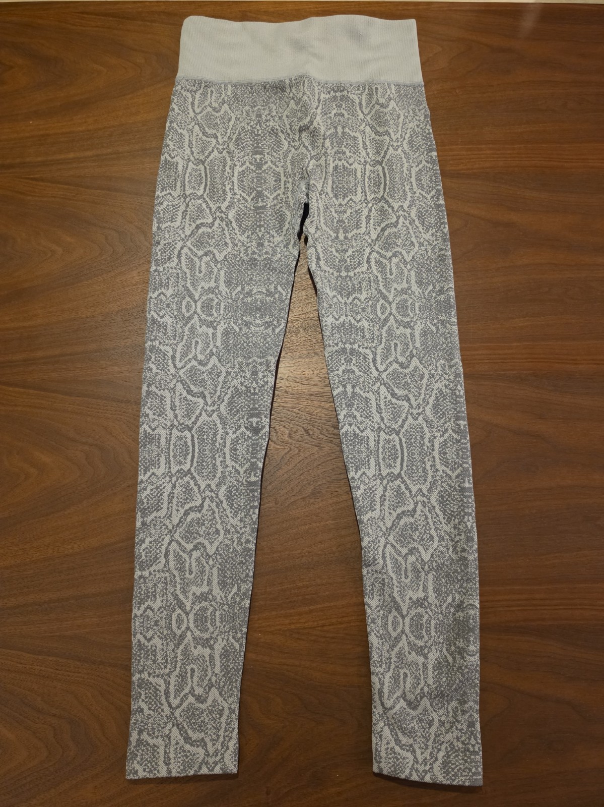 Forever 21 Leggings Women S Gray Snakeskin Print High Rise Athleisure Stretch