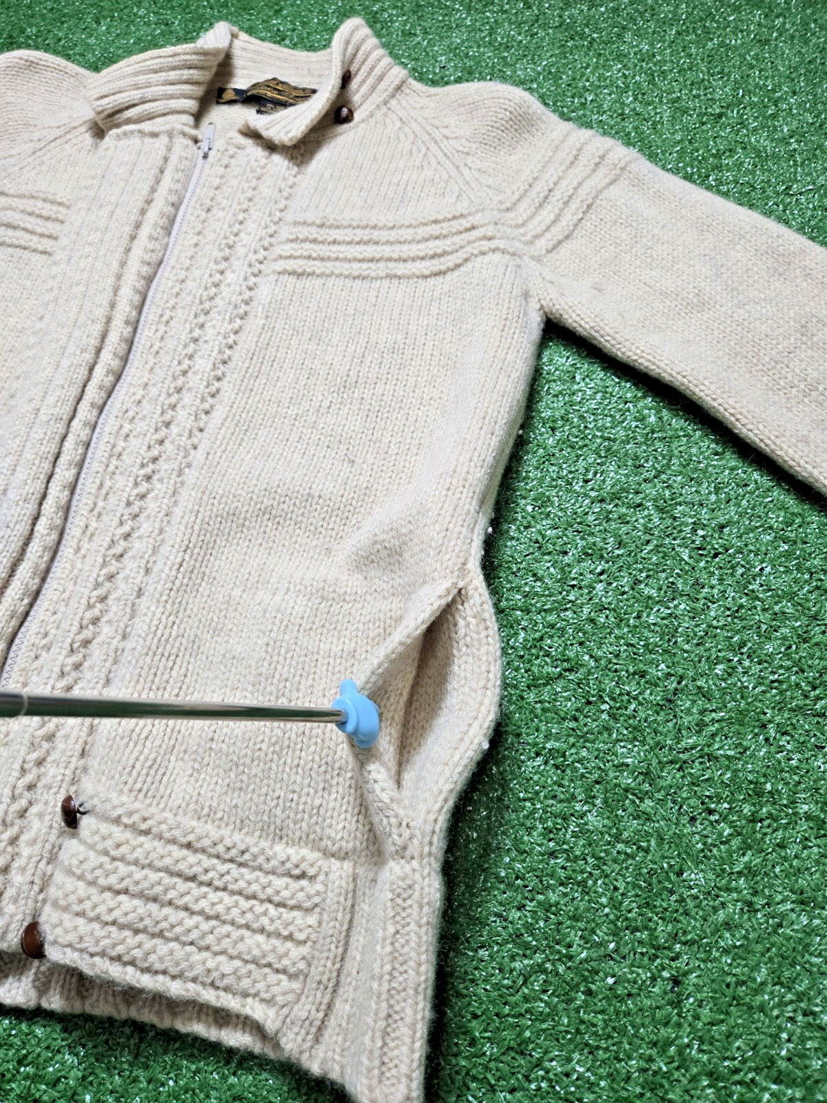 Eddie Bauer Vintage 100% Wool Cardigan Sweater – Beige – Women’s Medium