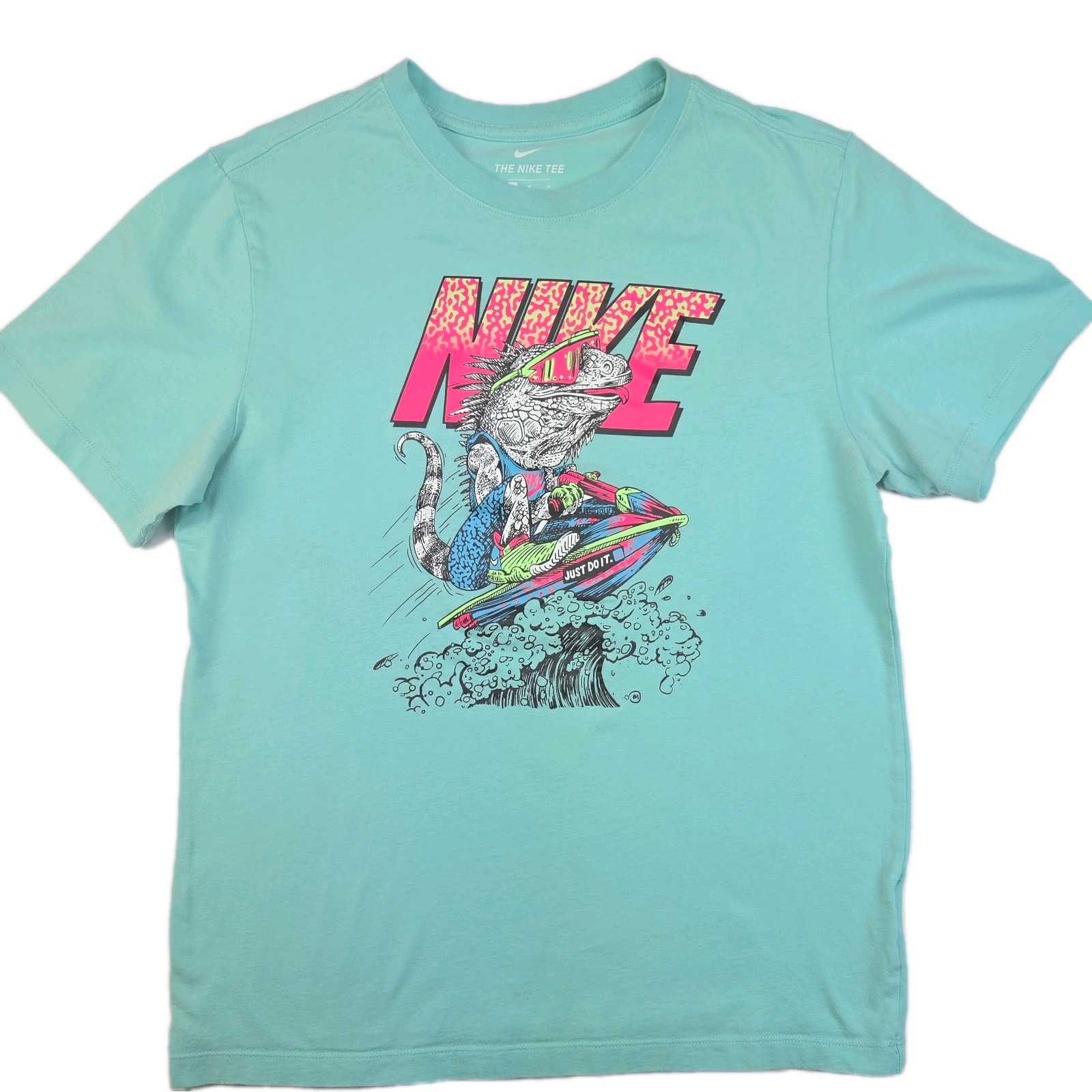 NIKE SPORTSWEAR BEACH JET SKI T-SHIRT Men – Tropical Twist Medium *READ