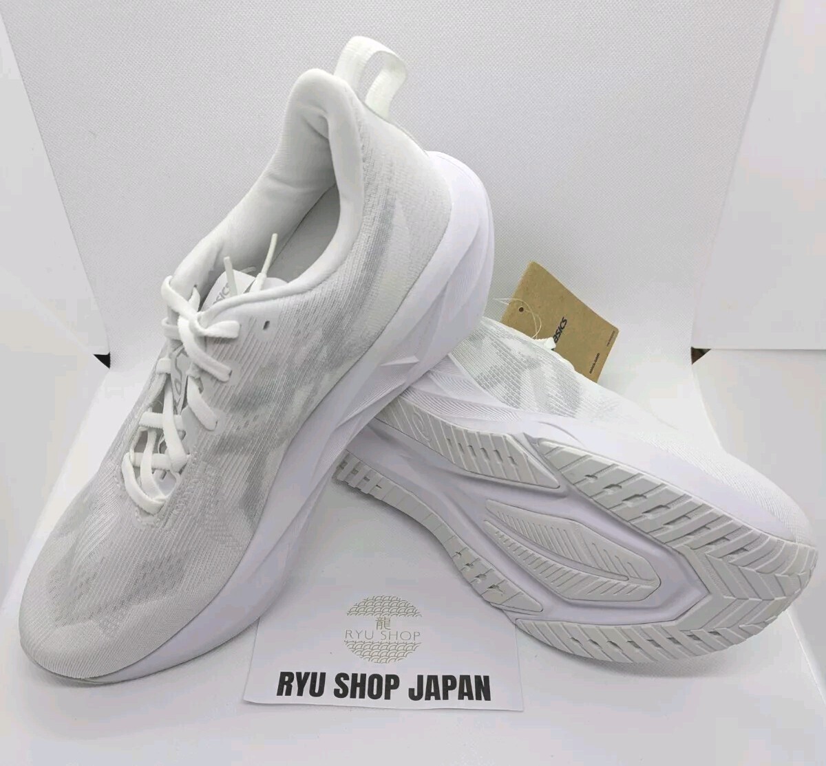 ASICS Running Shoes NOVABLAST 5 1011B974.100 White / Piedmont Grey