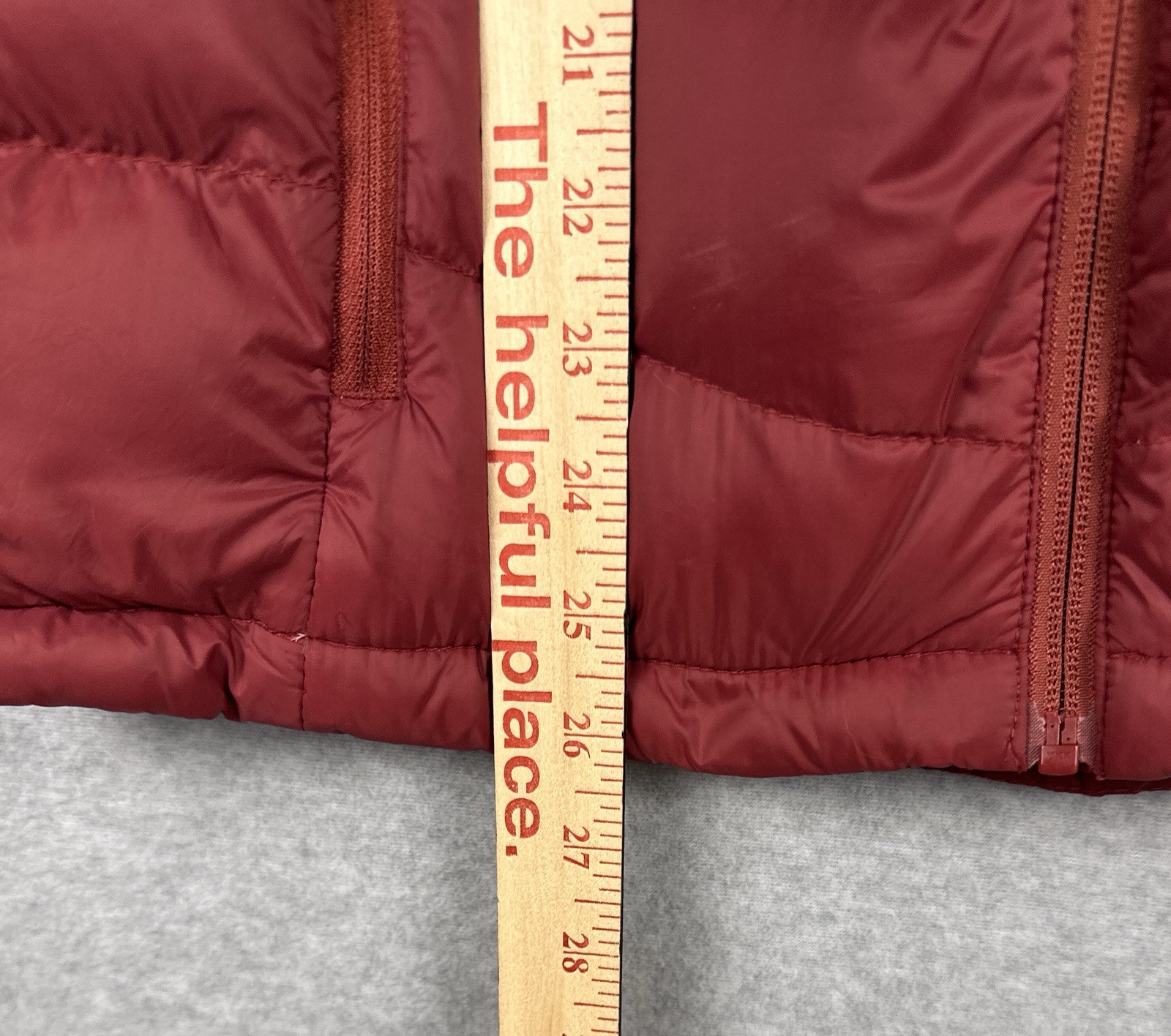 Eddie Bauer Women’s Medium Down Puffer Jacket Hooded Burgundy 80% Down
