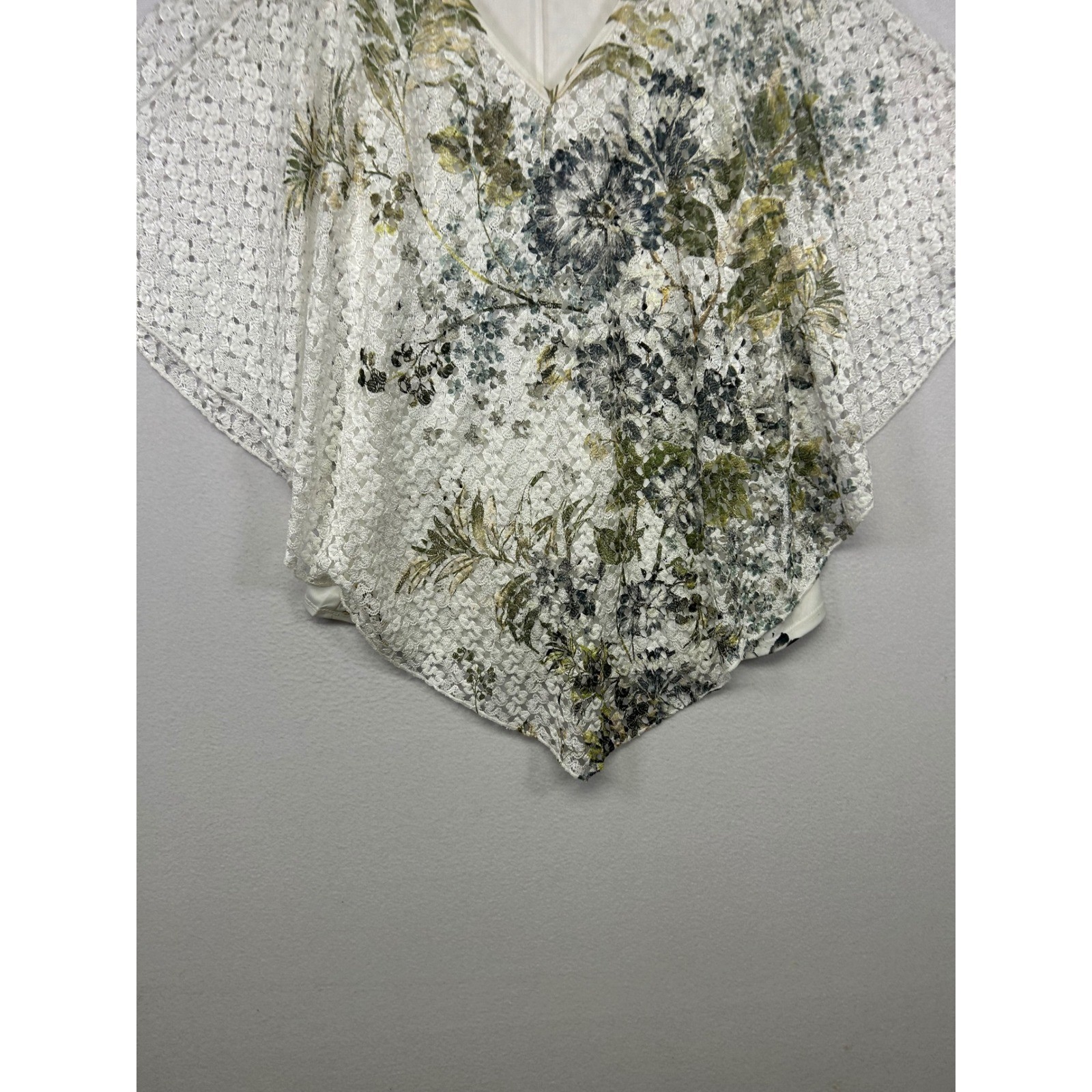 Boho Floral Brittany Black Women Large White Lace Layered Butterfly Sleeve Top