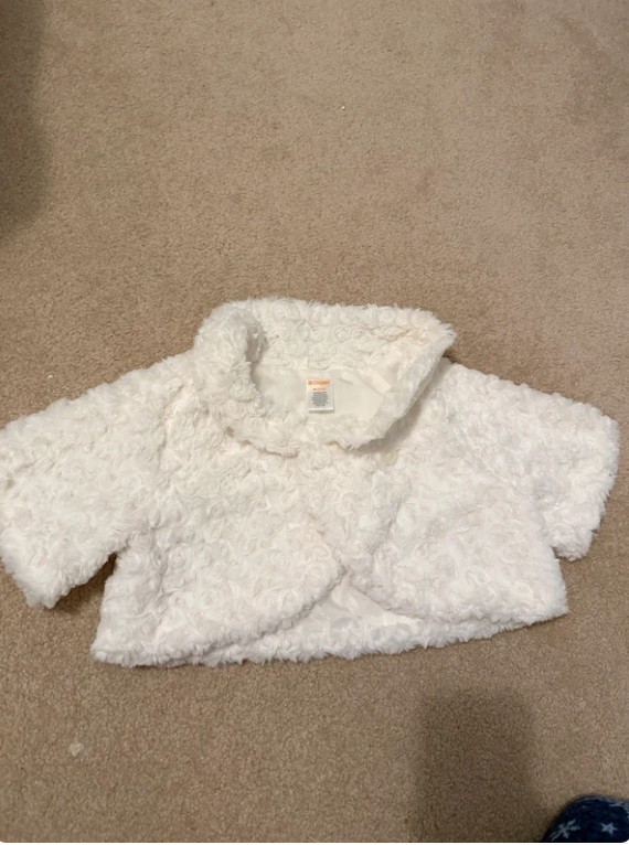 White gymboree fluffy cardigan M 7/8