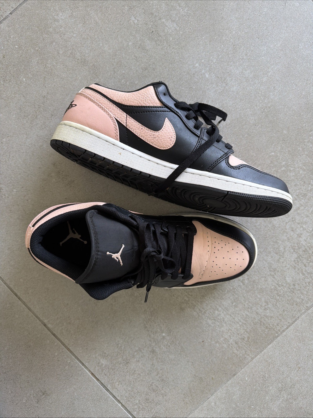 Nike Air Jordan 1 Low Men 10 Black Upper With Crimson Tint (Salmon Pink)