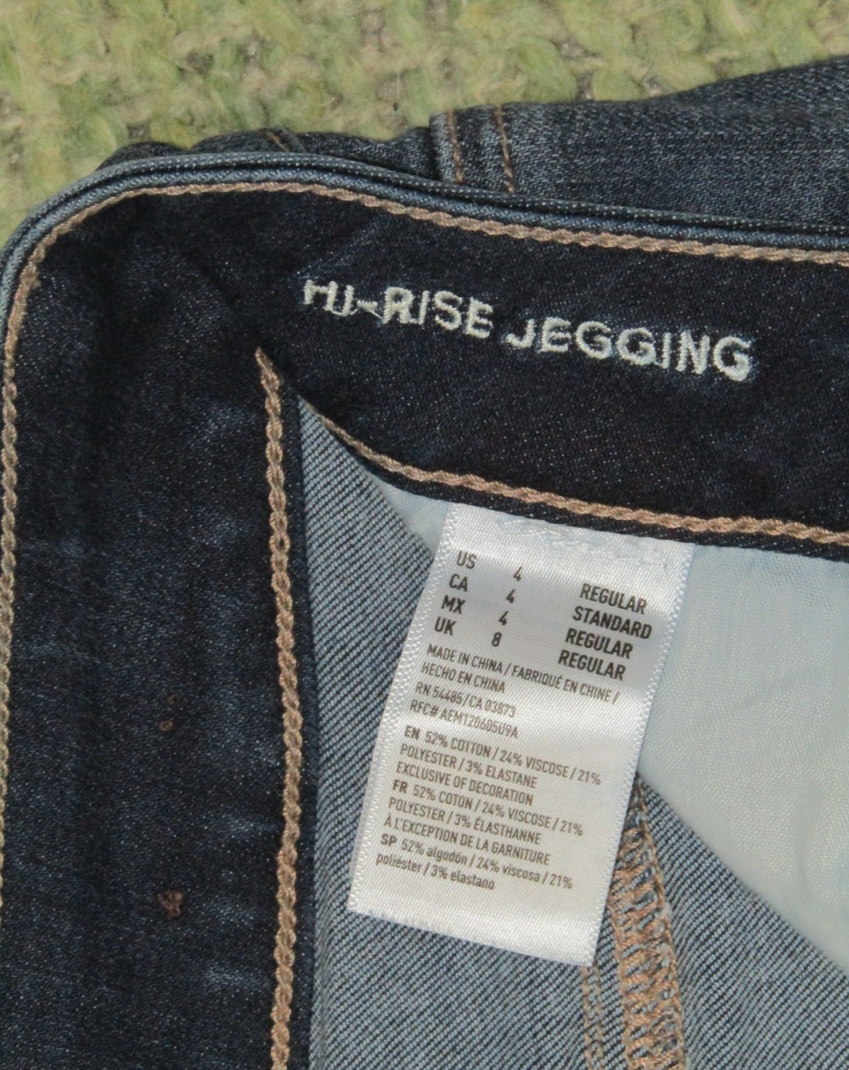 AMERICAN EAGLE Jegging Jeans Sexy Destroyed Hi-Rise Stretch Denim Women’s 4