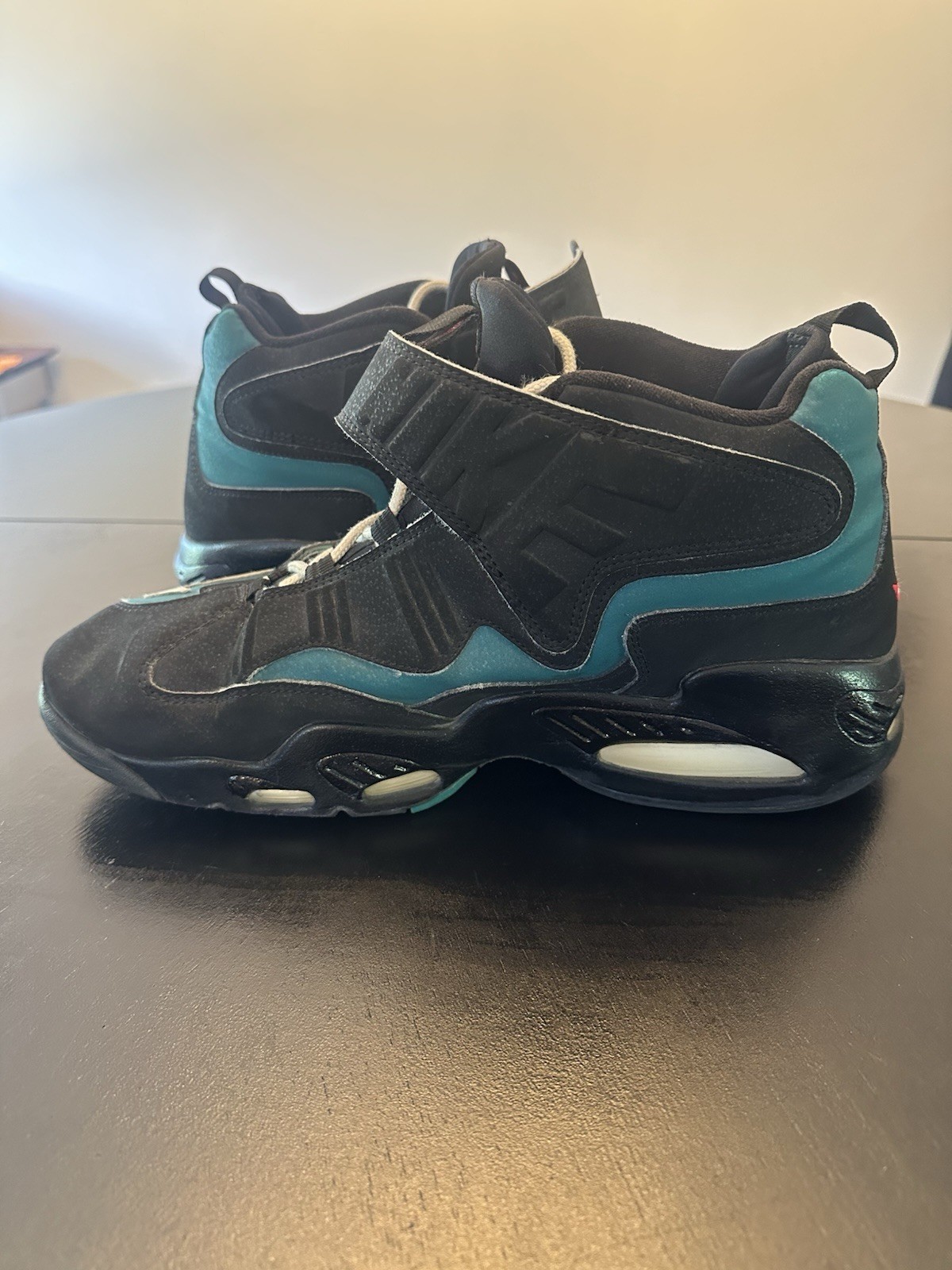 Men’s Nike Air Griffey Max 1 Freshwater size 13. Ken Griffey Jr.