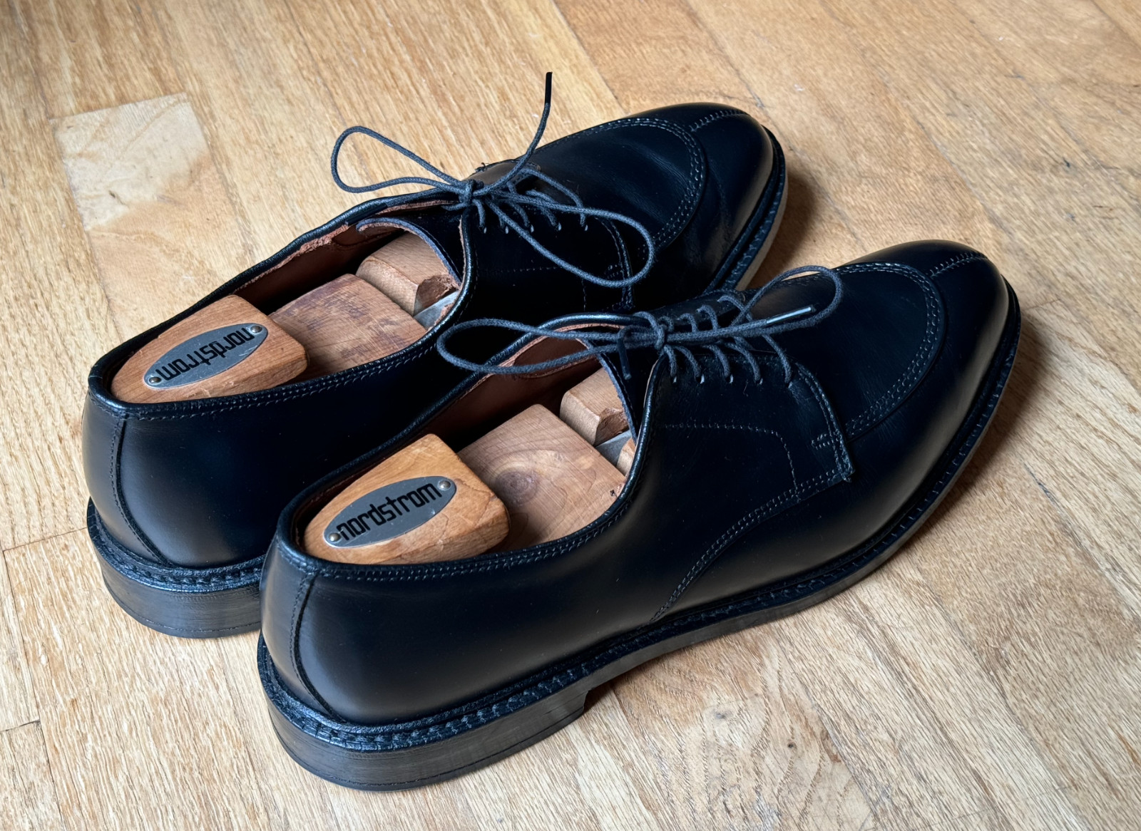 Allen Edmonds Walton Split Toe Shoe Size 9.5D (US)