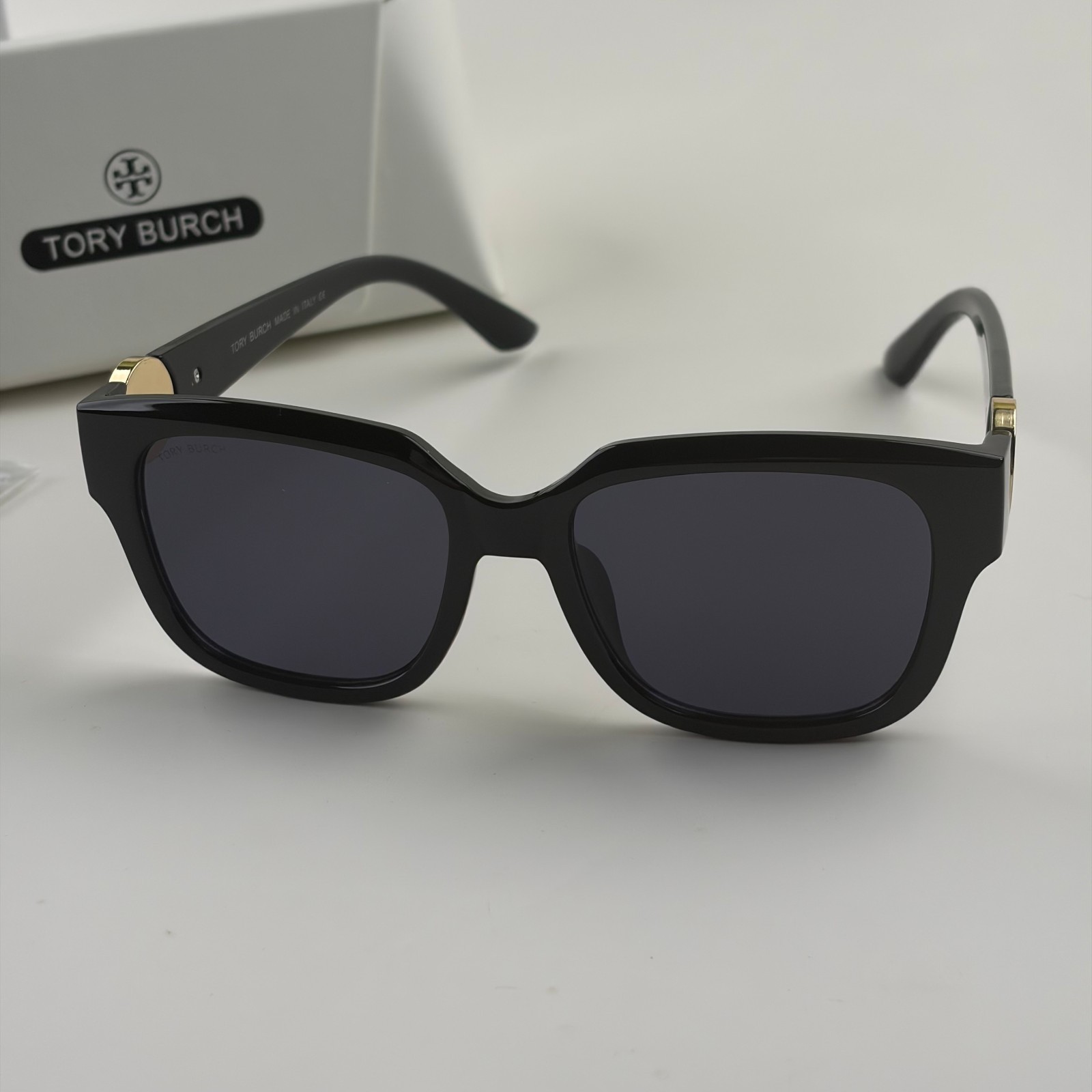 New In Box – Tory Burch Women’s Sunglasses Black Square Frame Driving Beach Chic