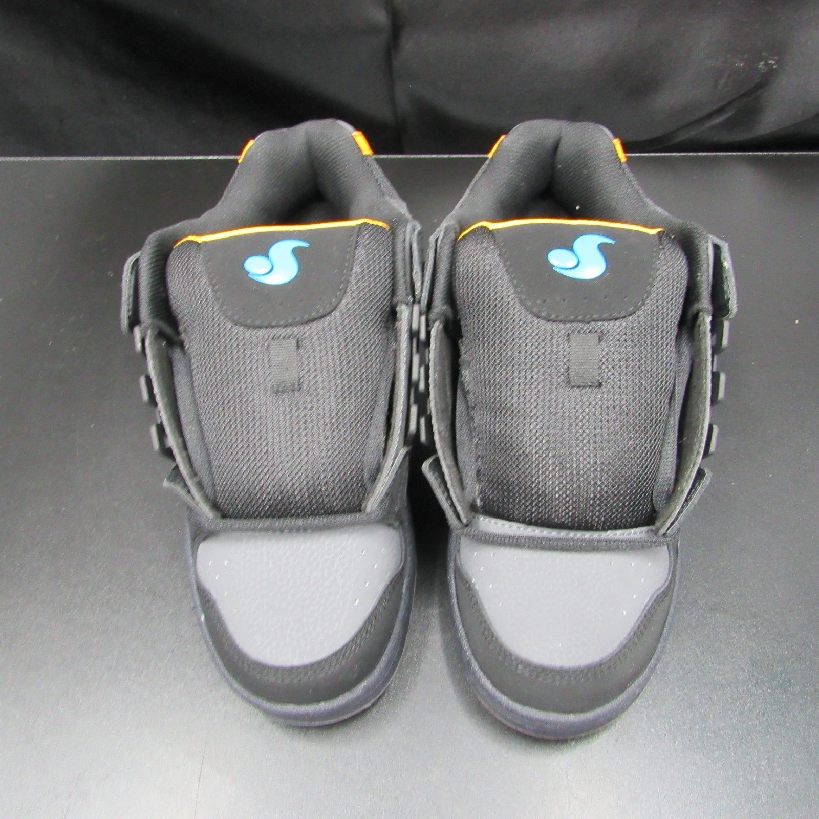 DVS Skateboard Shoes Celsius Black/Orange/Blue SIZE 9