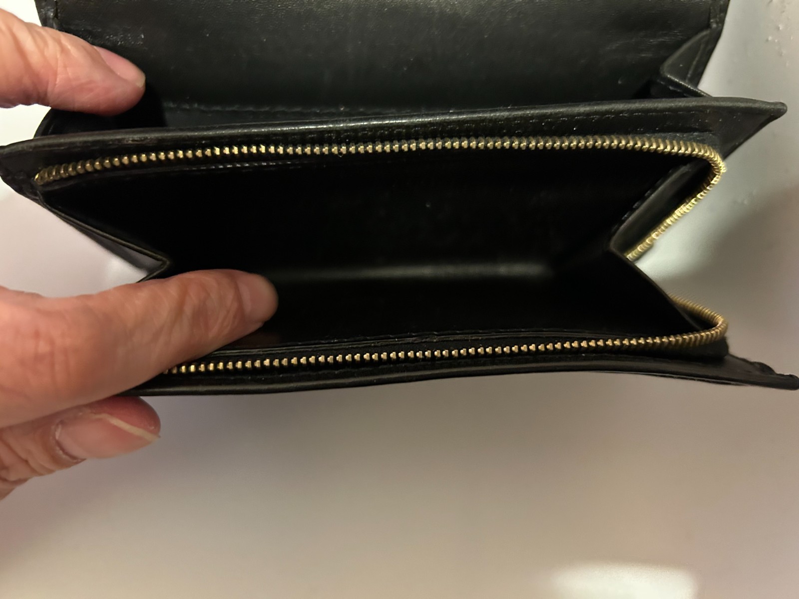 Coach Y2K Black Leather Bifold Wallet Embossed with CC Monogram Zip Coin Purse