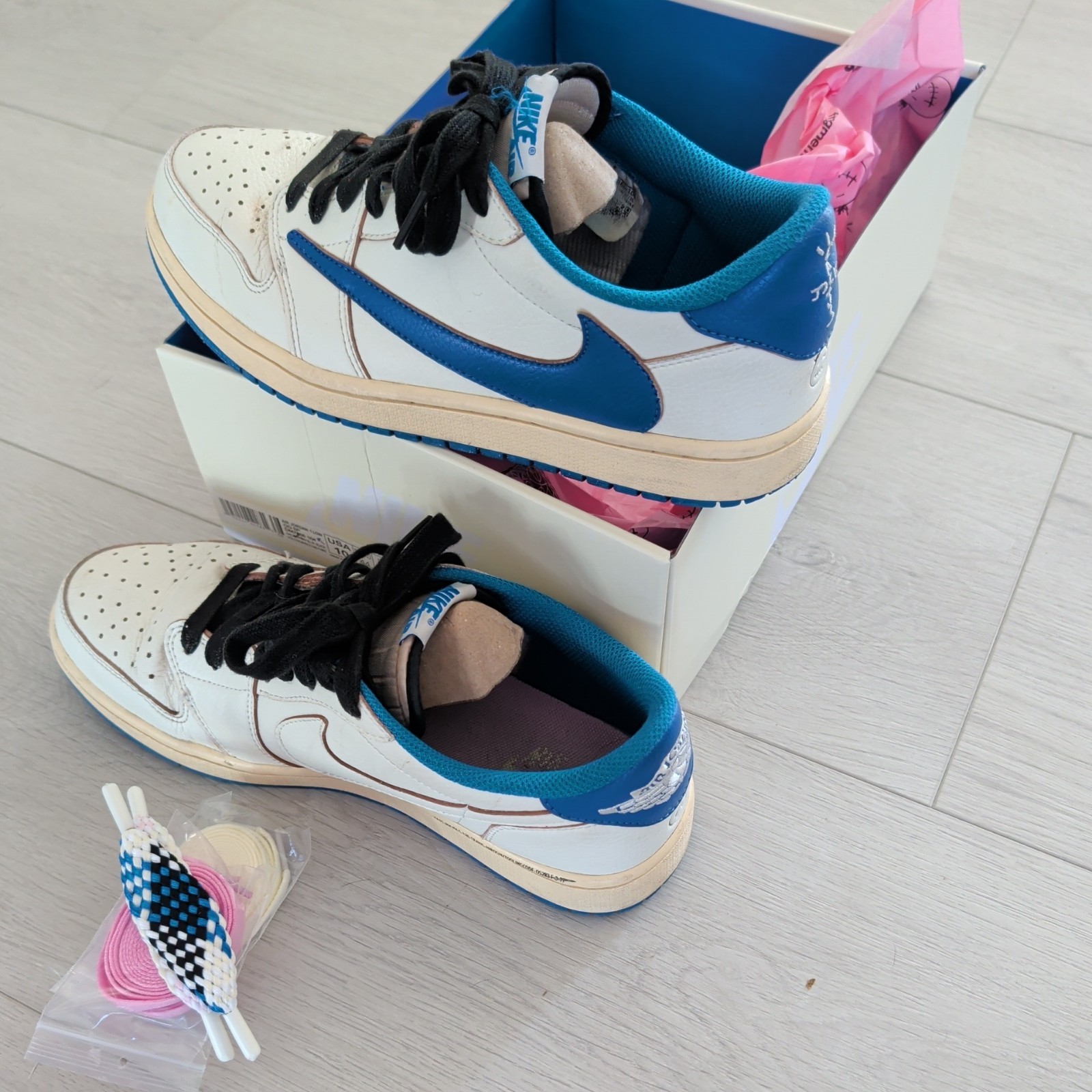 AUTHENTIC BRAND NEW Travis Scott Jordan 1 Low Fragment Blue/White/, Size US 10
