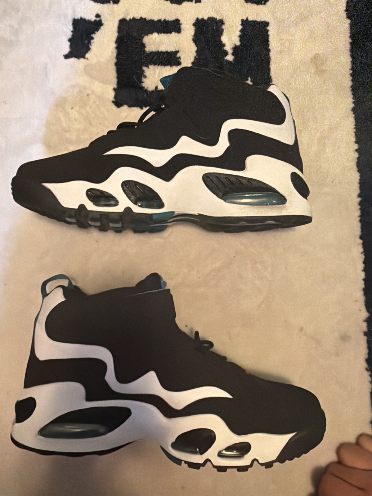 DD8558-100 Men’s 8.5 Nike Air Griffey Max 1 “Freshwater” White/Black-Fresh Water