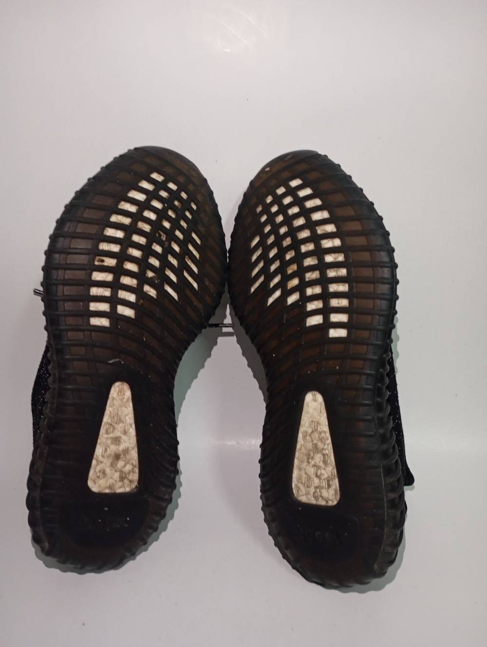 adidas Yeezy Boost 350 V2 Black Reflective FU9007 Men’s US 7 Used