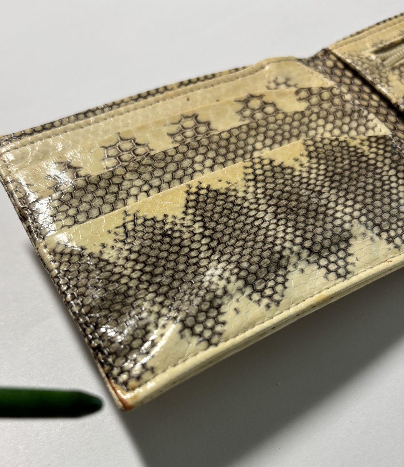 Men’s Genuine Python Snake Skin Vintage Wallet, Bifold Snakeskin Exotic Leather