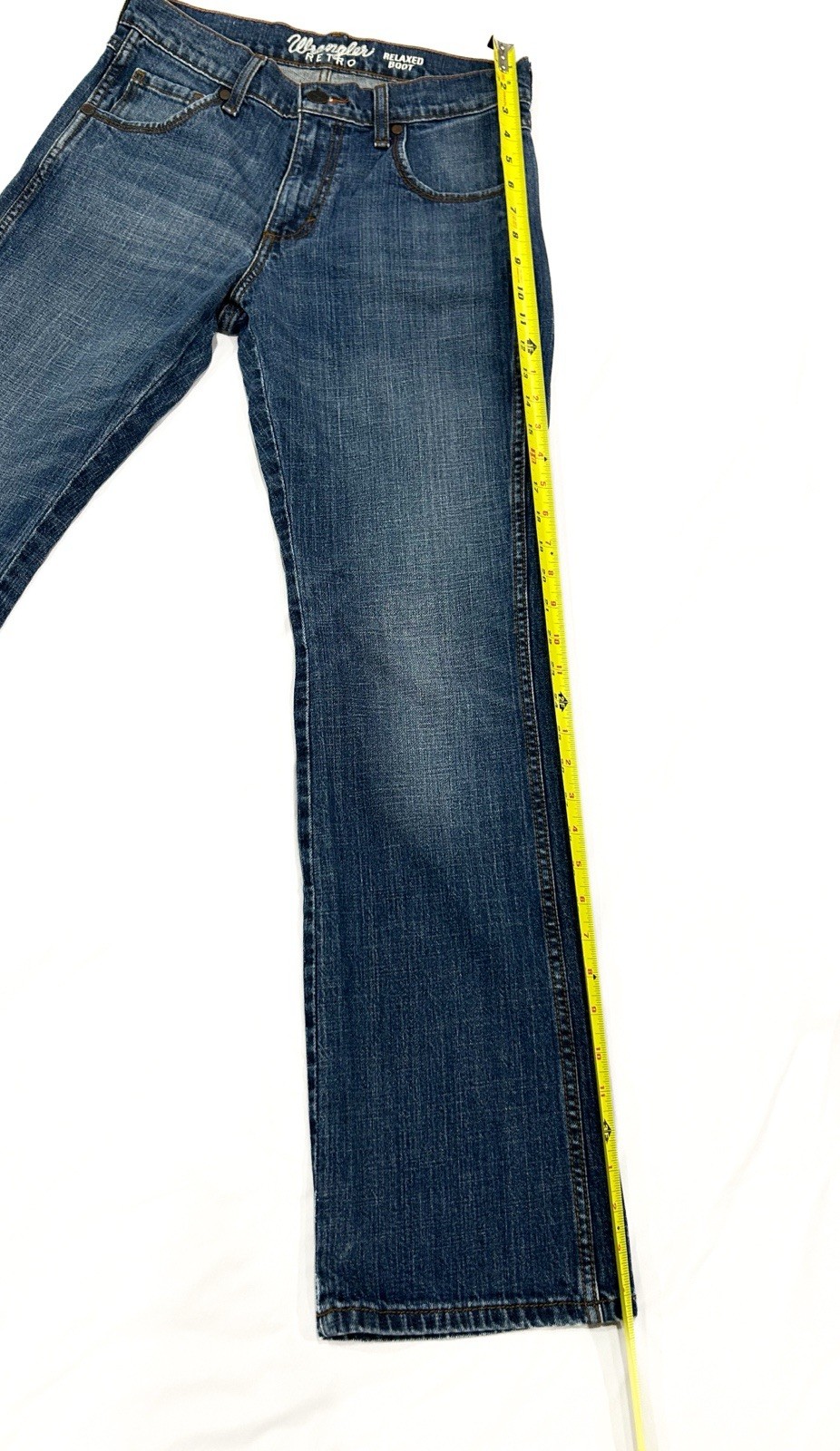 Wrangler Men’s Relaxed Fit Bootcut Blue Denim Jeans Mid Rise Medium Wash 30×30