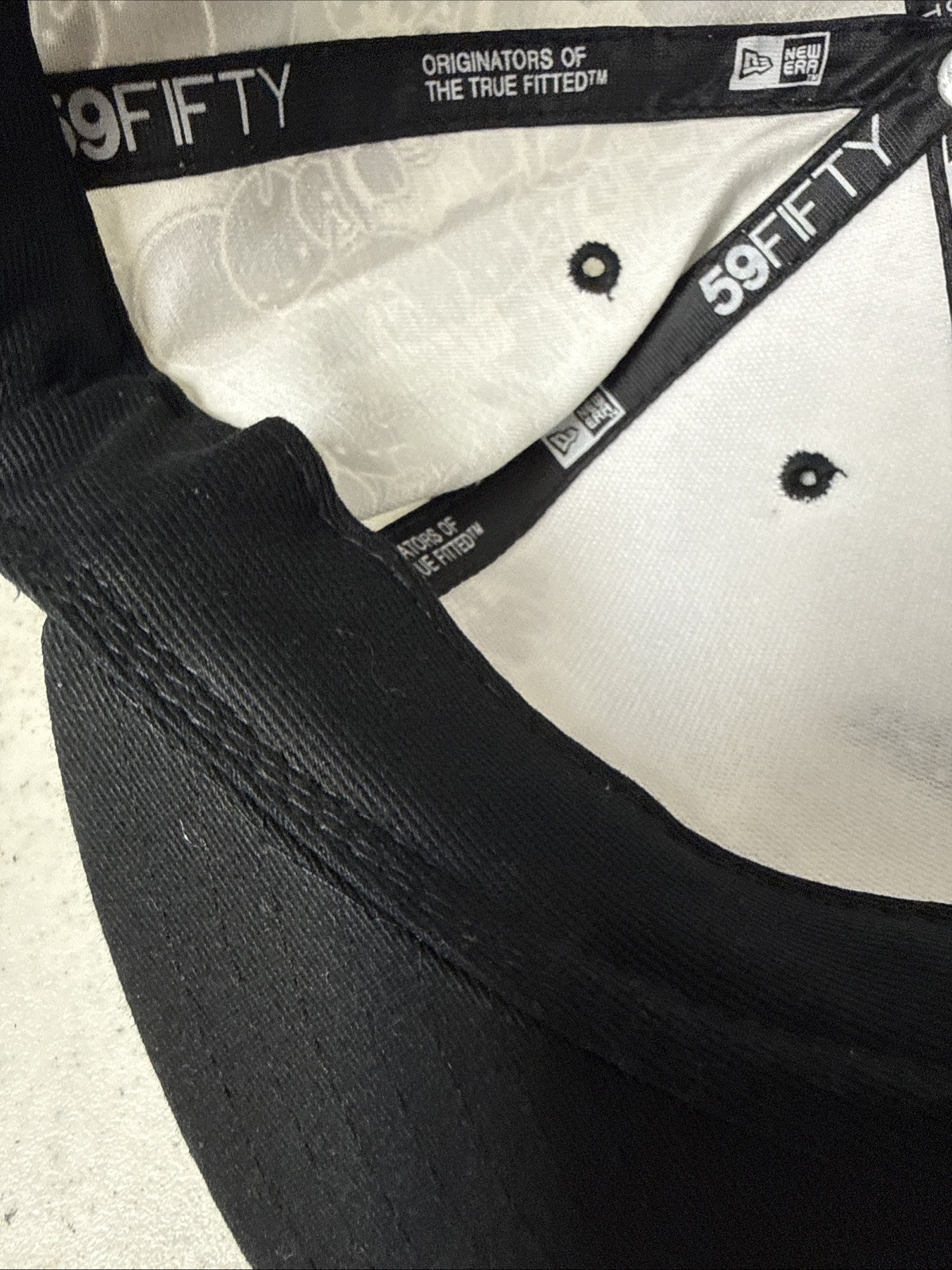 New Era Hat Snowman Print Black And White 59 Fifty 7 3/4 Fitted New W/ Tags