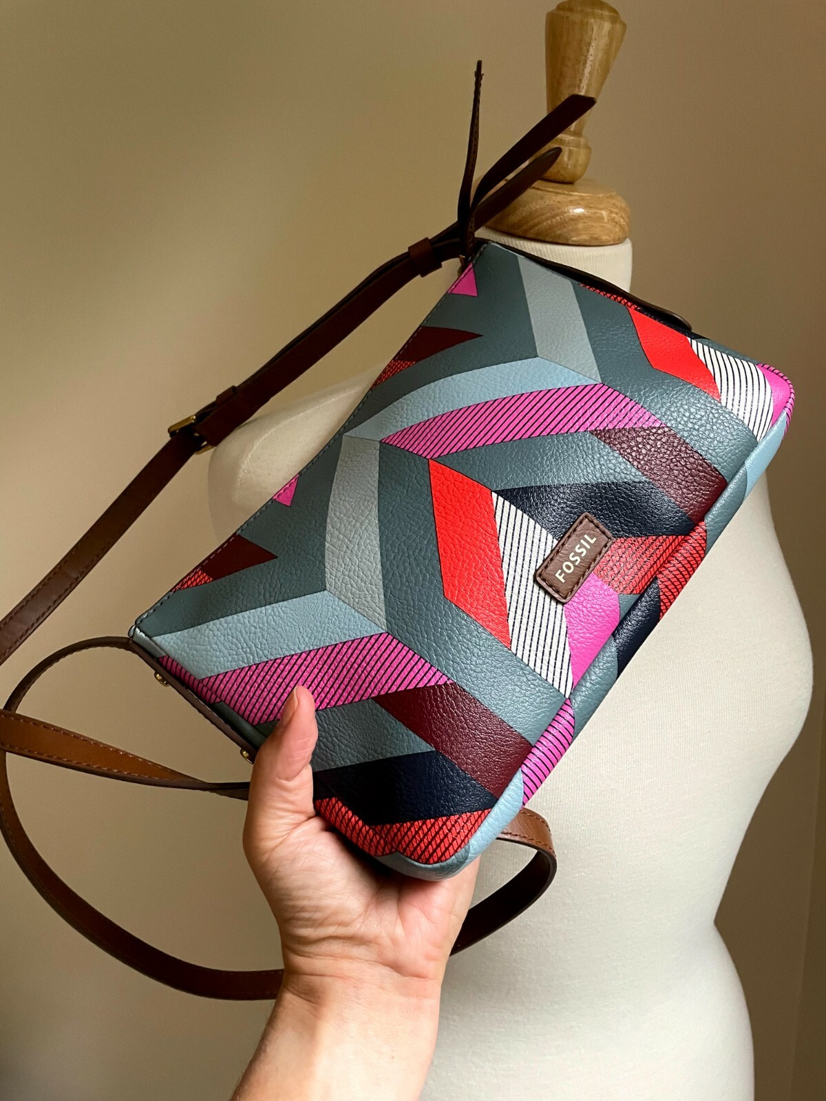 Pre-Owned FOSSIL Fiona Multicolor Chevron PVC Faux Leather Crossbody, CLEAN!