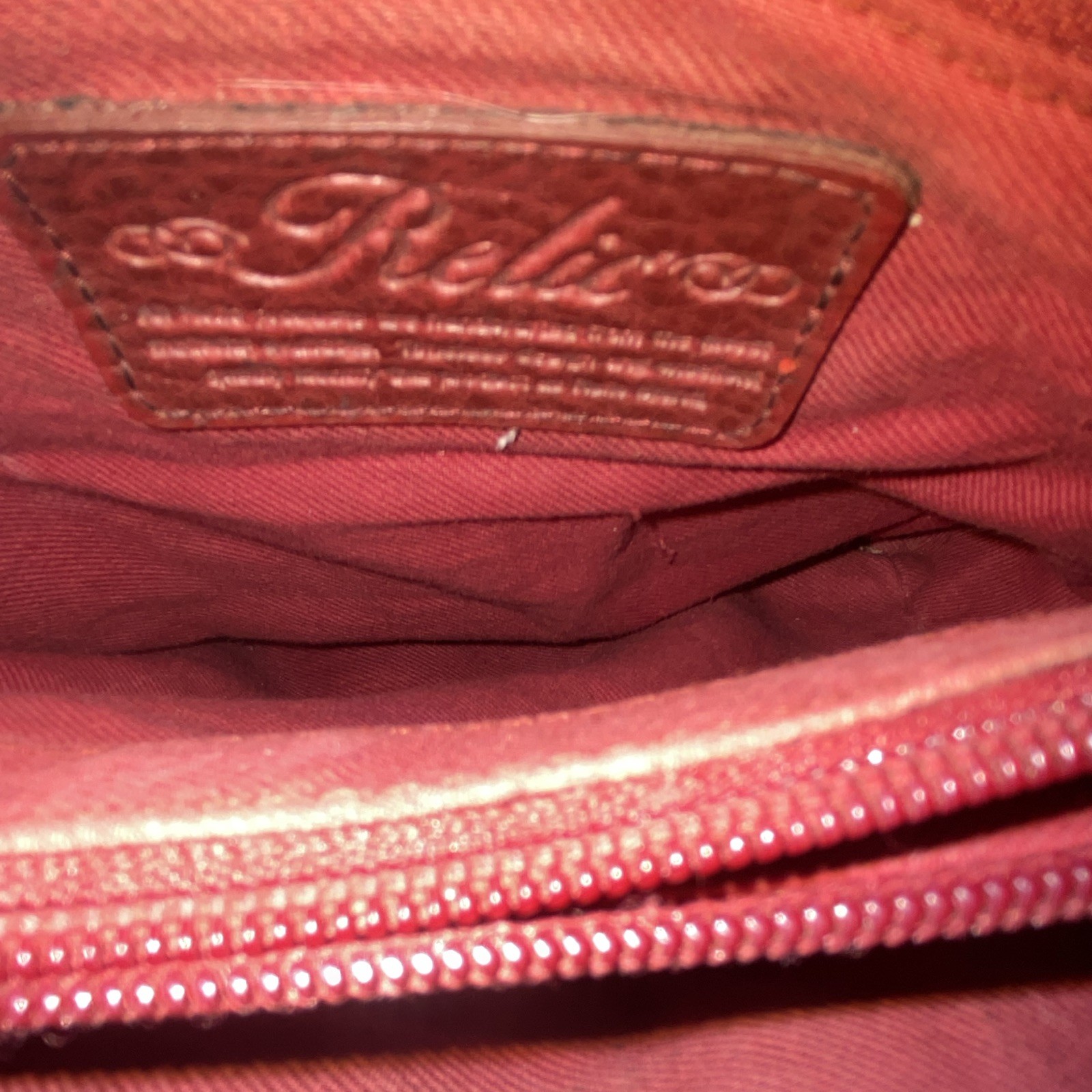 Relic Burgundy Pebbled Small Crossbody Bag Turn Lock Zip Adjustable Strap