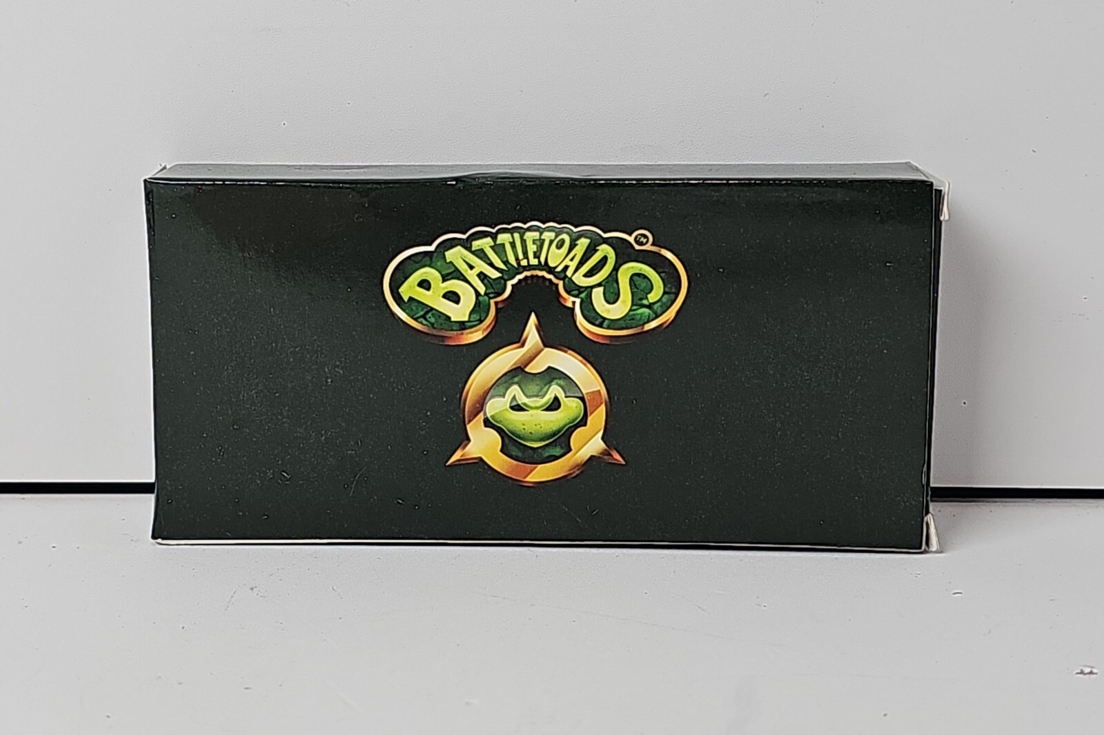 NIB Battletoads Gold Belt Buckle – June 2017 Loot Crate Gaming Exclusive NES