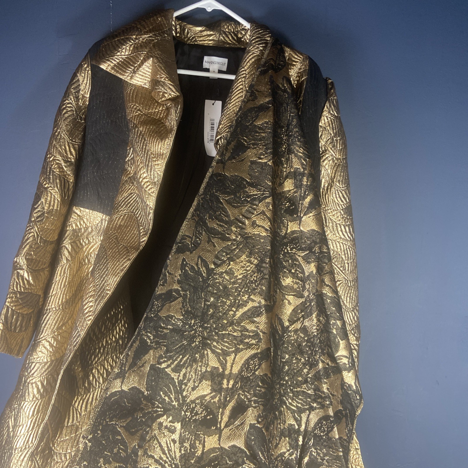 Making the Cut Season 3 Ep 3 Winning Look Jeanette’s Metallic Jacquard Coat 2XL