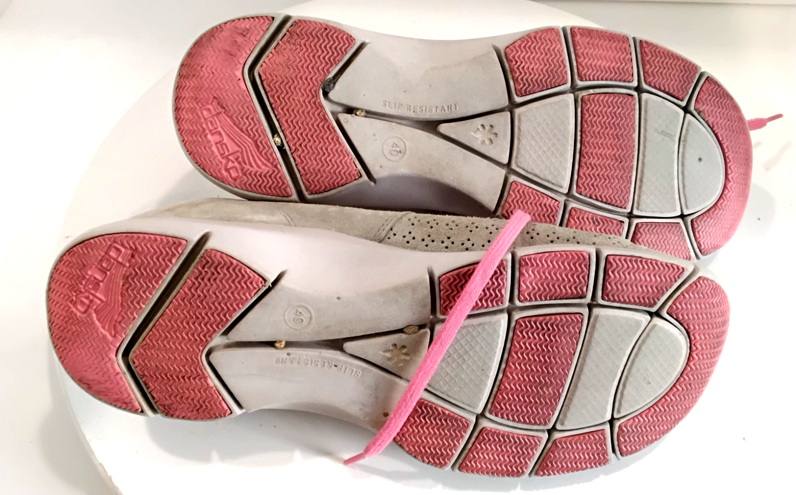Dansko Elise Sneakers Womens EU 40 US 9.5 Taupe Gray Pink Suede Comfort Shoes