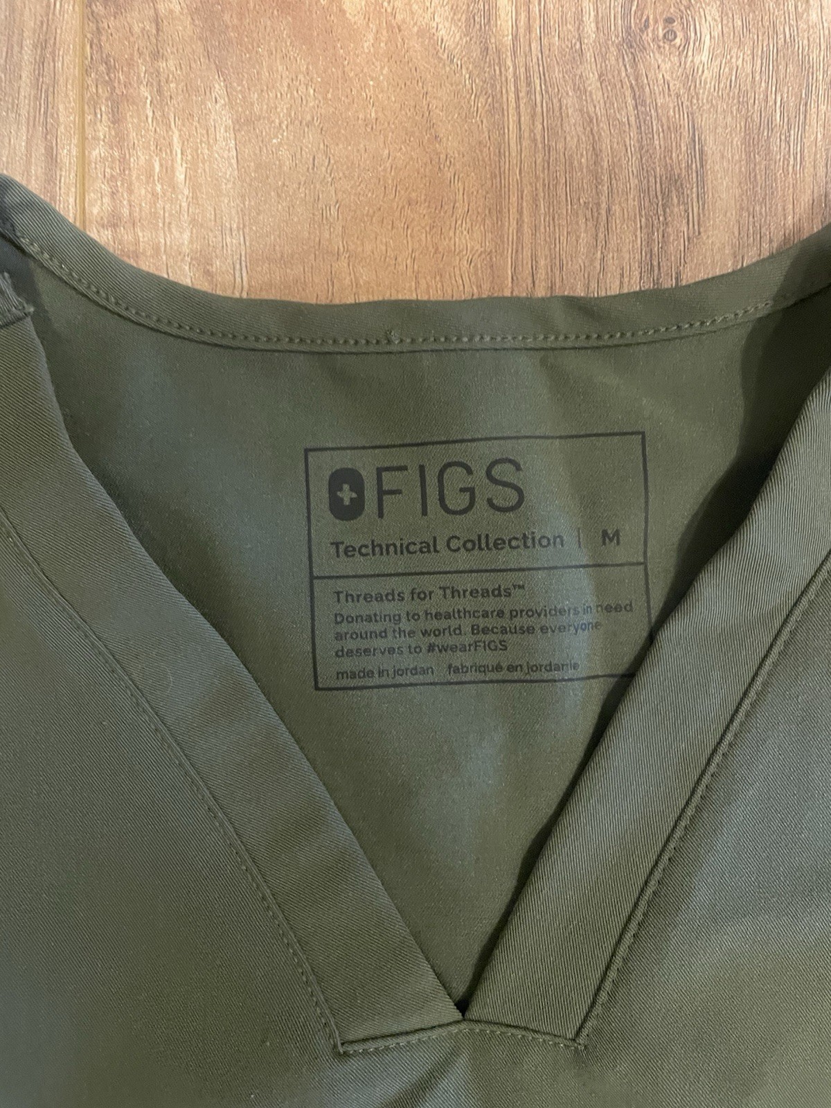 Women’s Figs Casma Short Sleeve V-Neck Scrub Top Moss, 3 Pocket, M