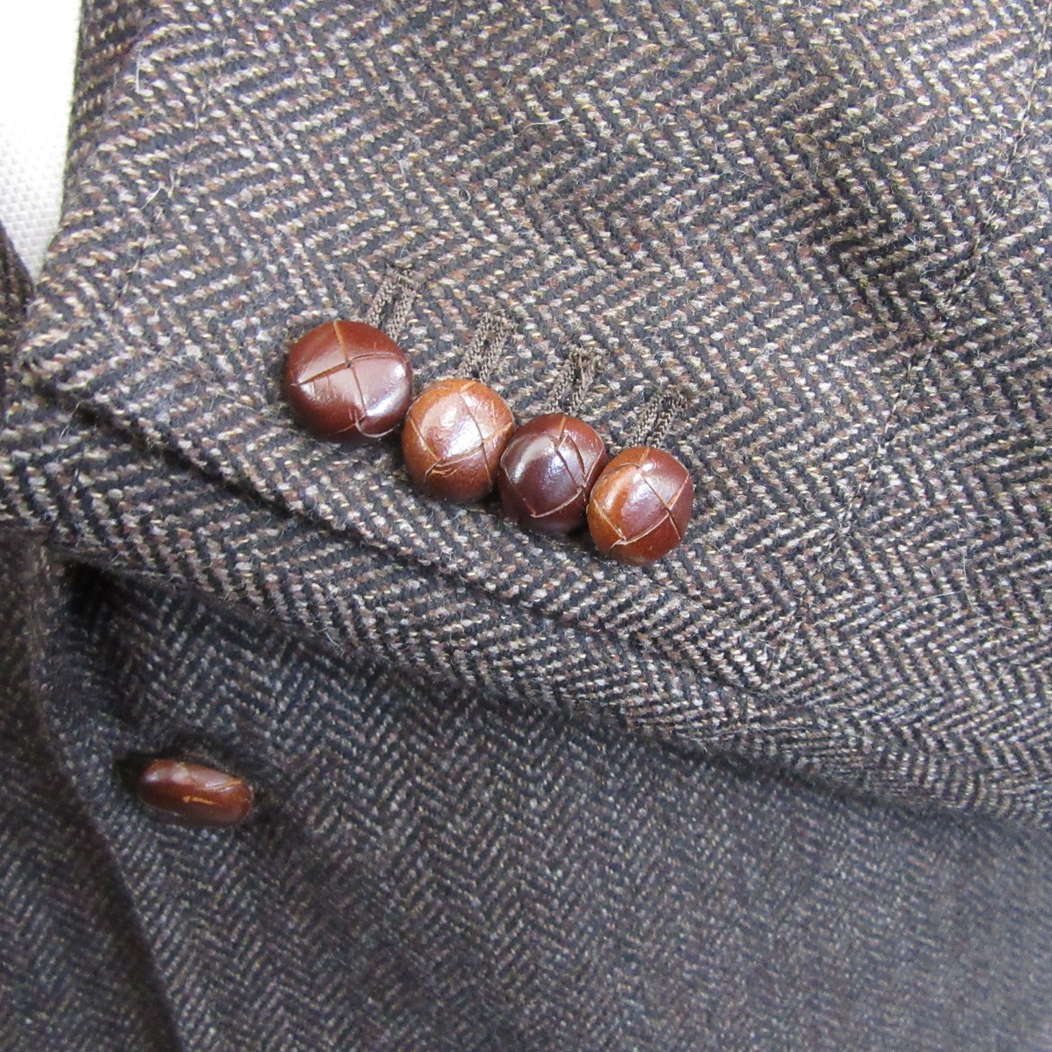 Kroon Tweed Sport Coat 46L 3 Button Brown Herringbone Throat Latch Double Vent