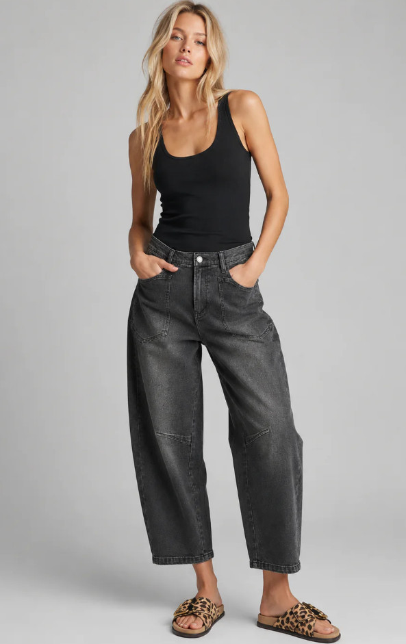 Vigoss Barbie Barrel Jeans SIZE 9/29 High Rise Stretch Dark Blue Denim NWT