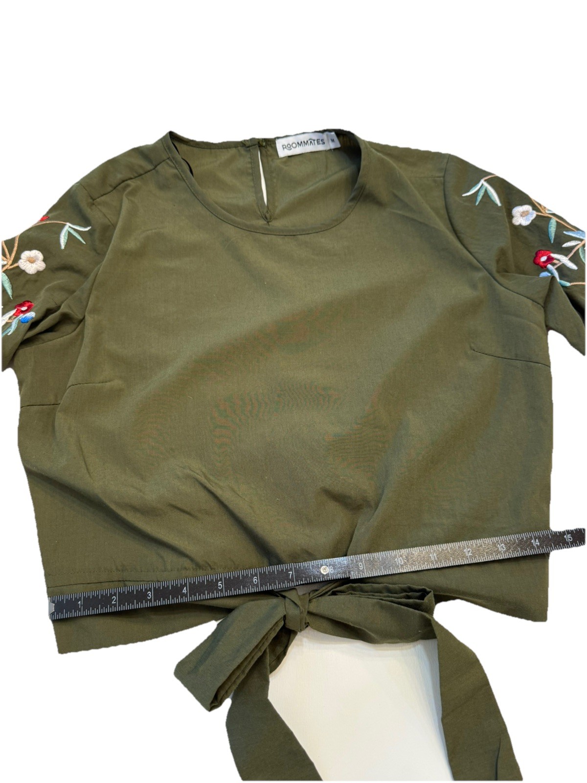 Roommates Gorgeous Embroidered M Olive Green Crop Top w/Bell Sleeves Boho Preppy