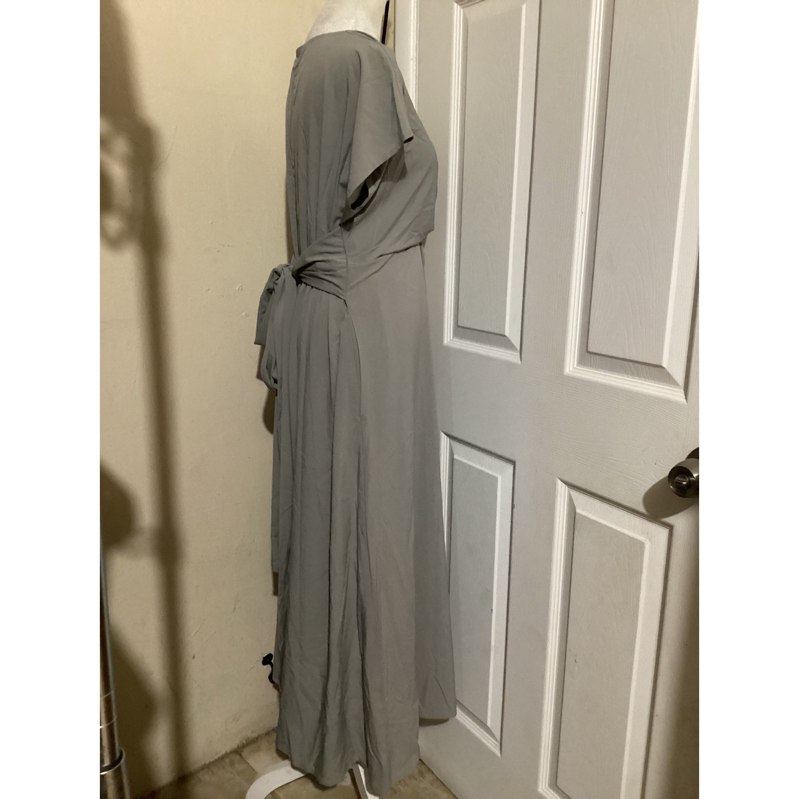 Halara NWOT Grey V-Neck Wrap Maxi Dress with Pockets Flutter Sleeve Tie Back XL