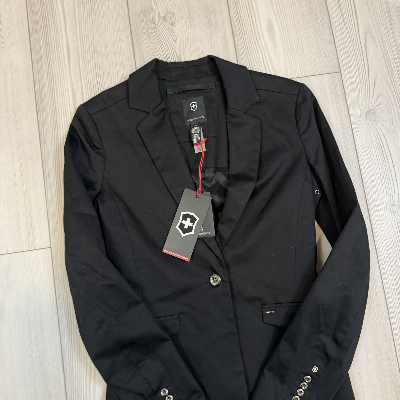 NWT Victorinox Size 4 Geneva Blazer Black One Button Closure