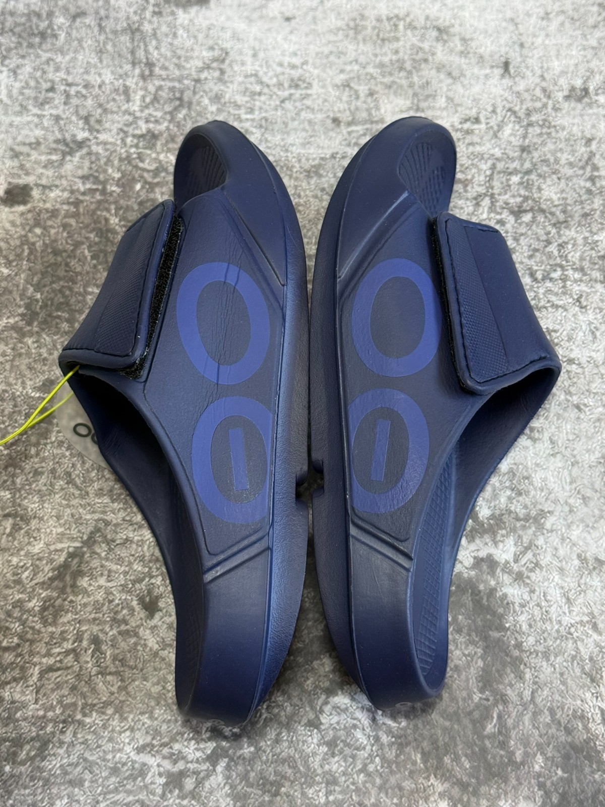 OOFOS OOahh Sport Flex Slide Navy size US M7 W9 EU40