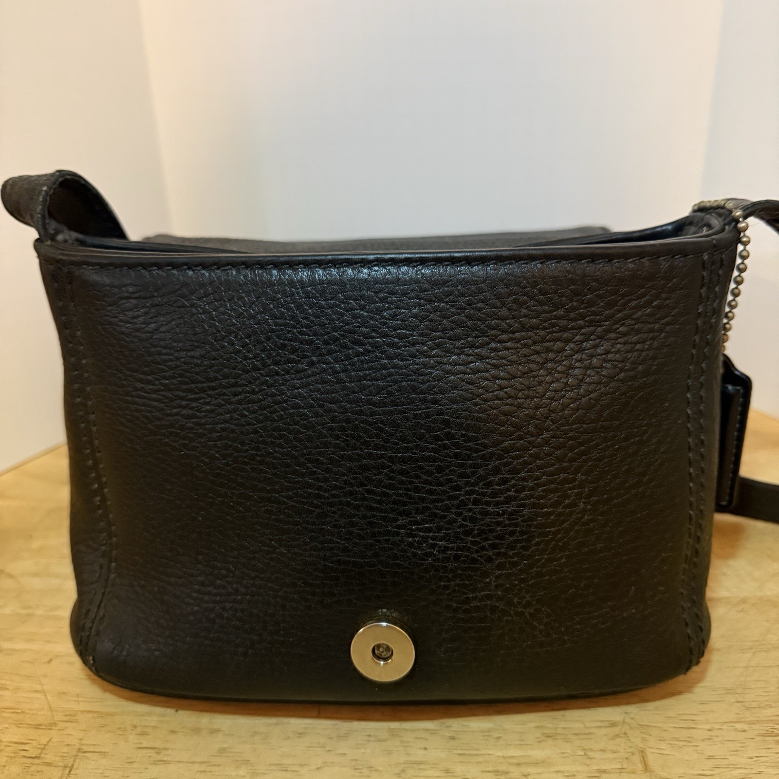 Coach 1997 Vintage G7M-4929 Sonoma Small Full Flap Black USA Full Grain Cowhide