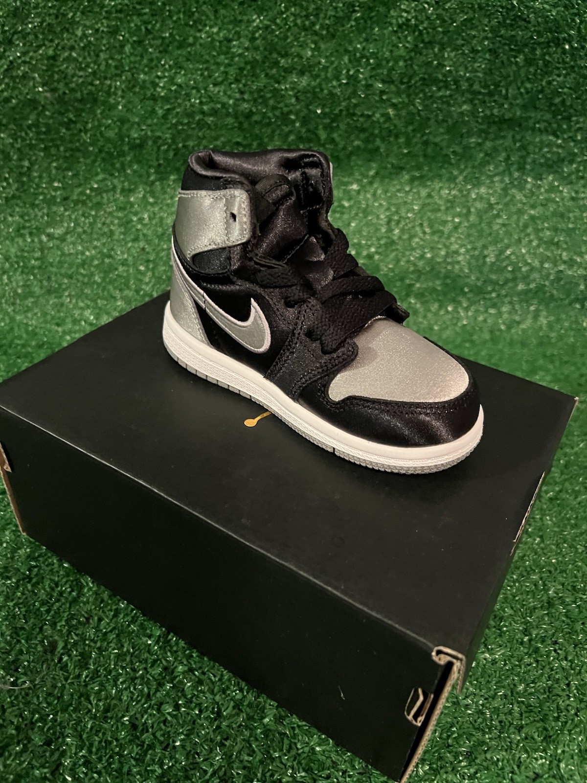 Jordan 1 Retro High OG Satin Shadow Toddler Size 7C FD5305 010 Black /Grey