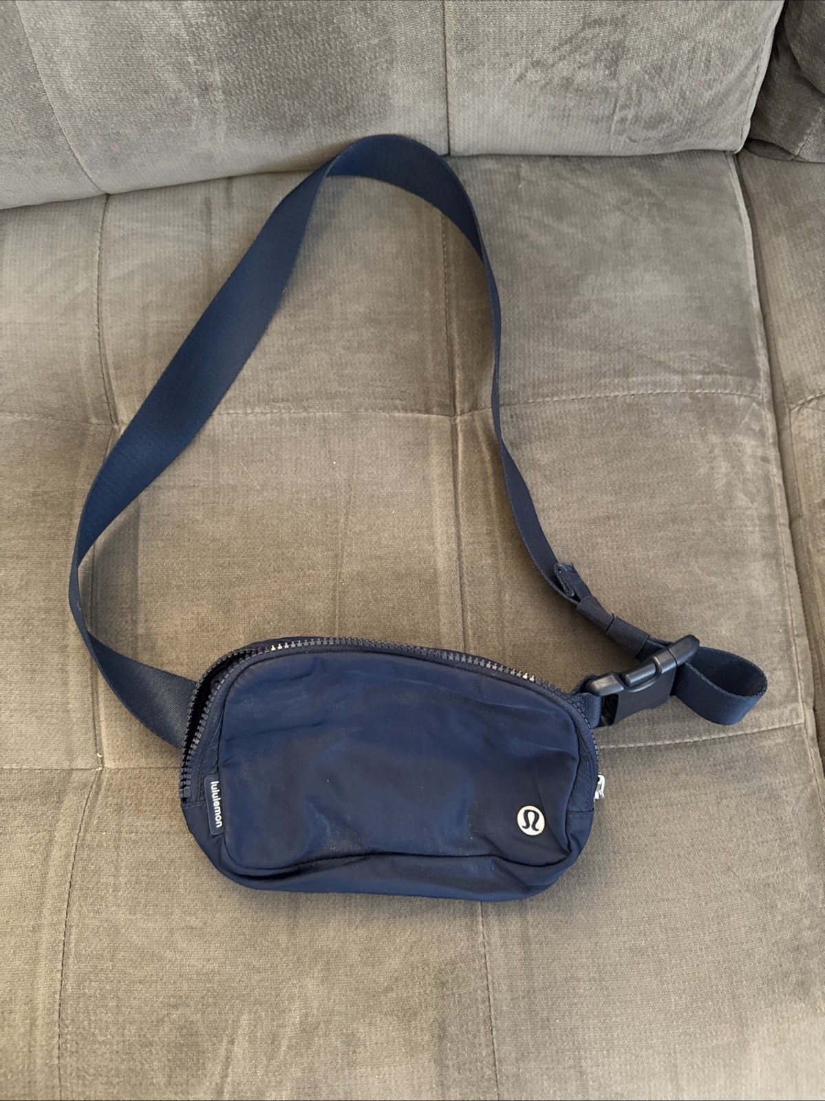 Lululemon Everywhere Belt Bag