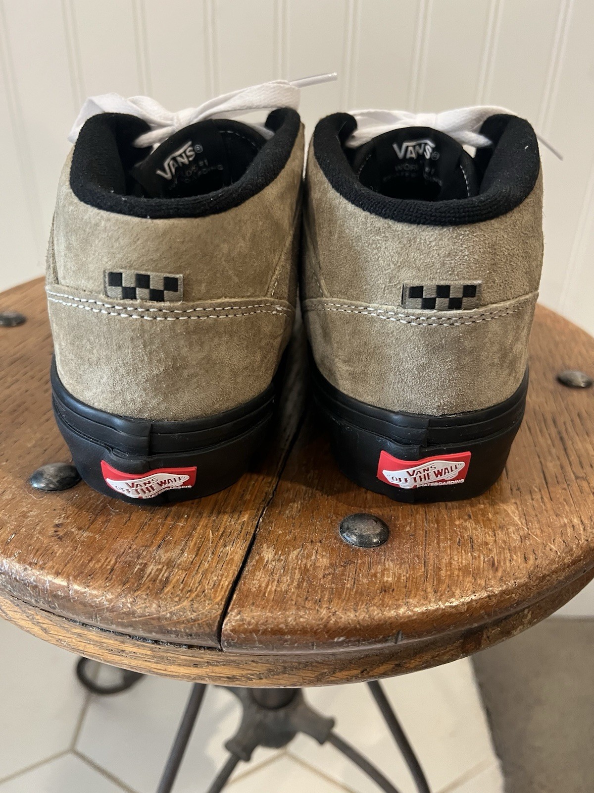MENS NEW VANS SKATE HALF CAB. PIG SUEDE OLIVE BLACK. SIZE 7.5. NEW SUMMER COLOR