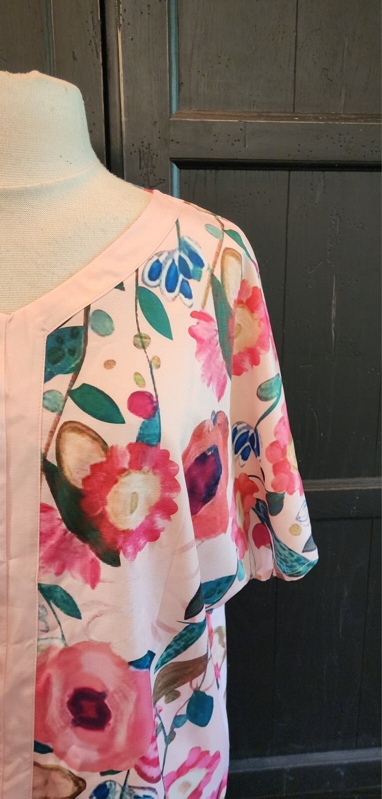 Unbranded Trendyschic Peach Floral Pullover Top Women’s XL NWOT