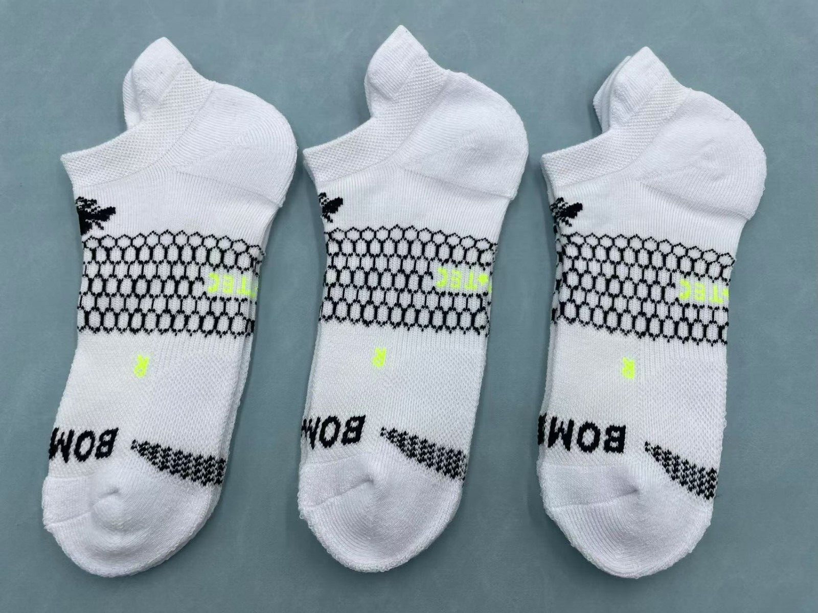 3 Pairs BOMBAS Women’s Running Honeycomb Ankle Socks Size Medium 8-10.5 White