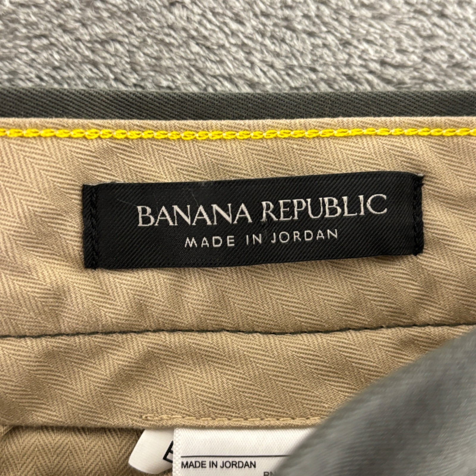 Banana Republic Smithfield Chino Mens 35×34 Olive Relaxed Fit Pleated Straight