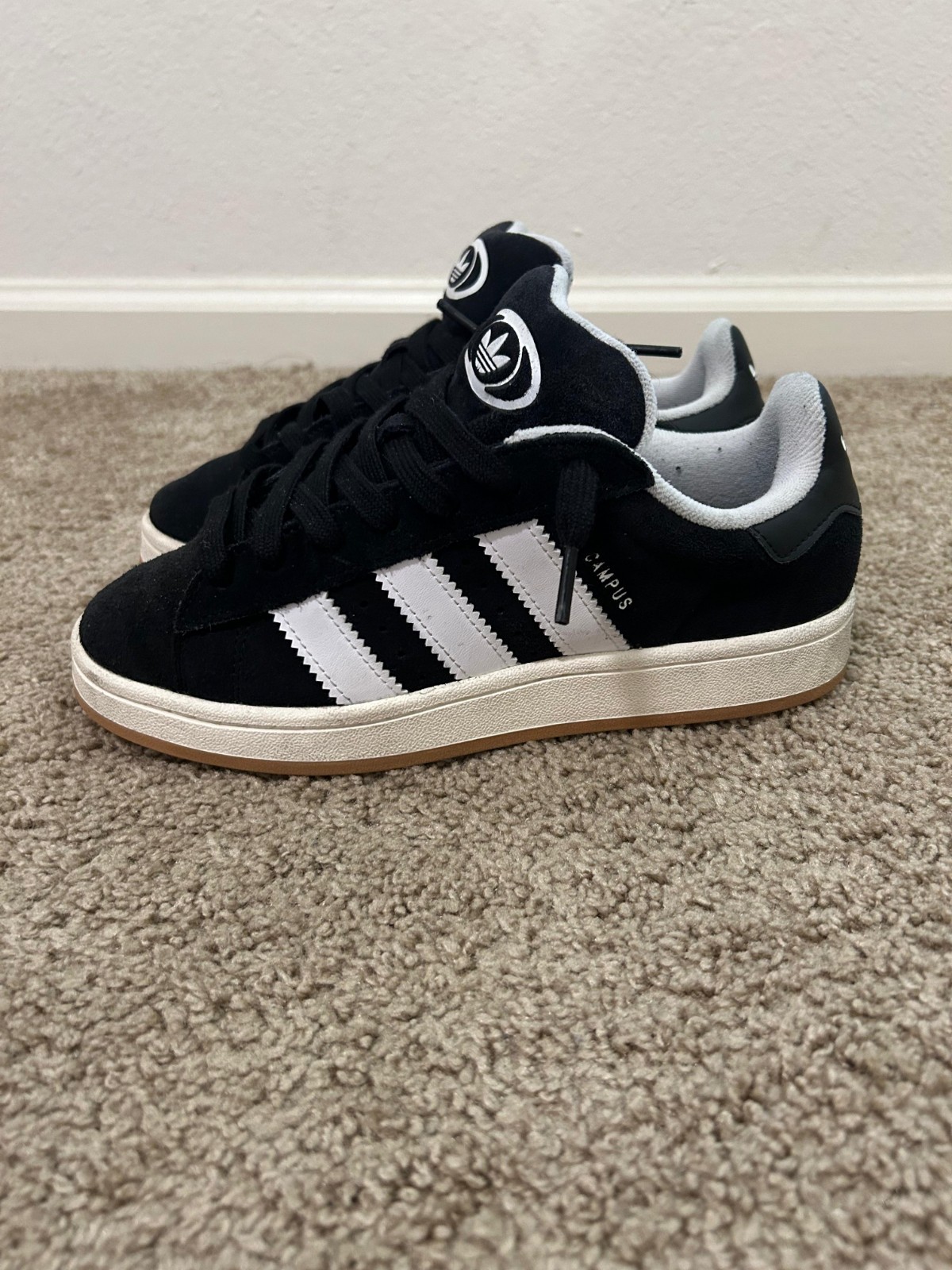 Adidas Campus 00s Black men’s Size 8.