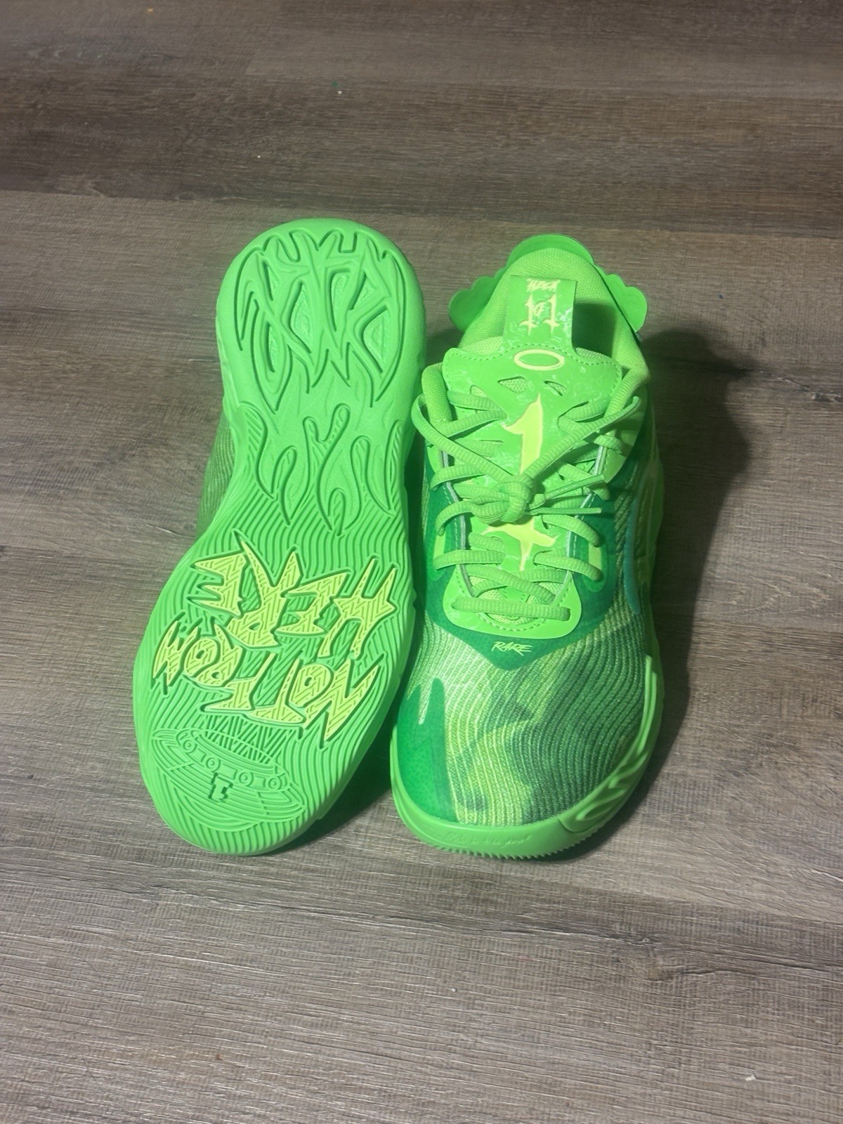 🔥 NEW PUMA MB.04 Lo “Green Glare” 👽 LaMelo Ball Size 7 🌟 NWT Deadstock ✨