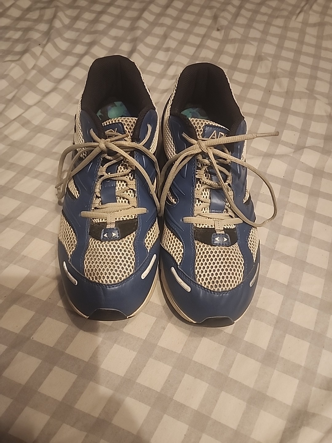 APEX Mens V551 Stealth Runner Size US 11.5