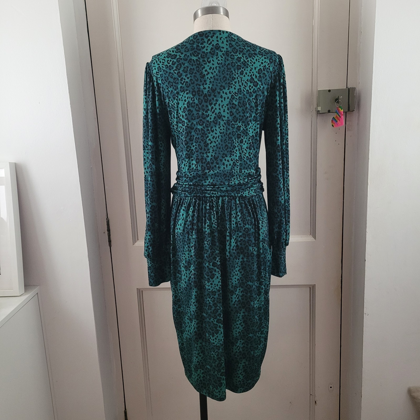 Jolie Moi Green Animal Print Jersey Dress V-neck Knee Length Pockets Size 14 Uk