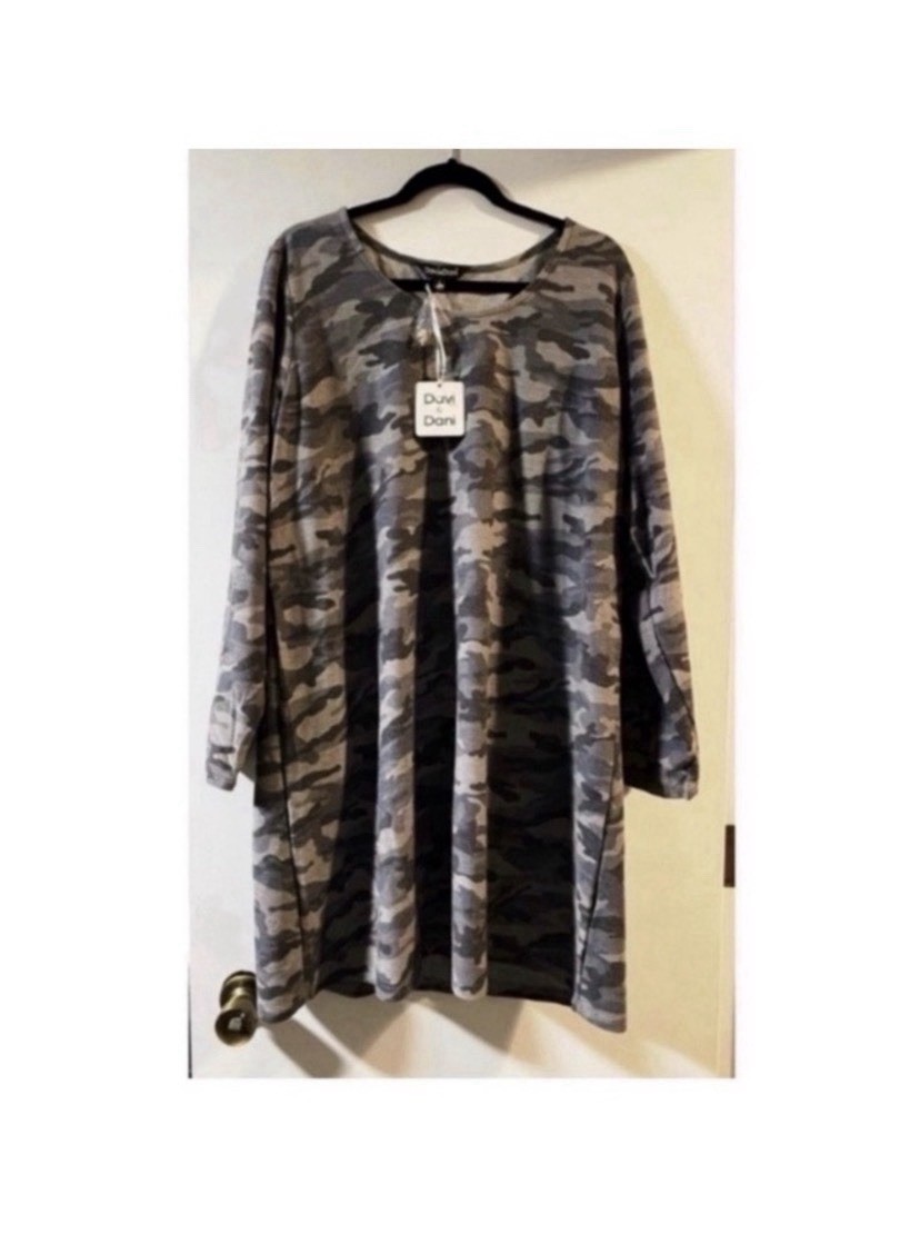 Davi & Dani Boutique Camo Sweater Dress Size 2X New!