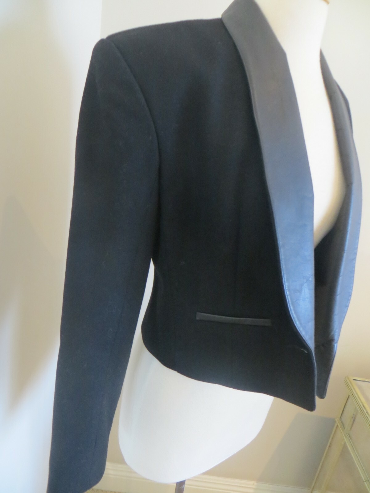 Emil Rutenberg Size XS Black Leather Bolero Jacket Blazer Wood Short (C-002)