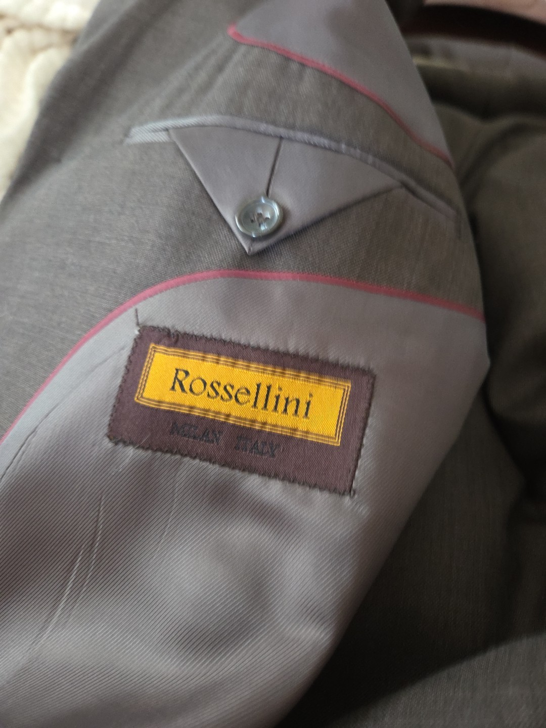 Rossellini Italy 100% Virgin Wool Men’s Brown Suit. 54L. NWT