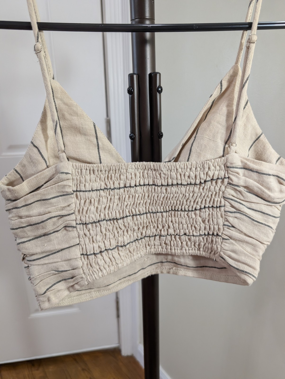 ASTR the Label Women’s XS Linen Striped Bralette, Smocked Wireless Beige/Black