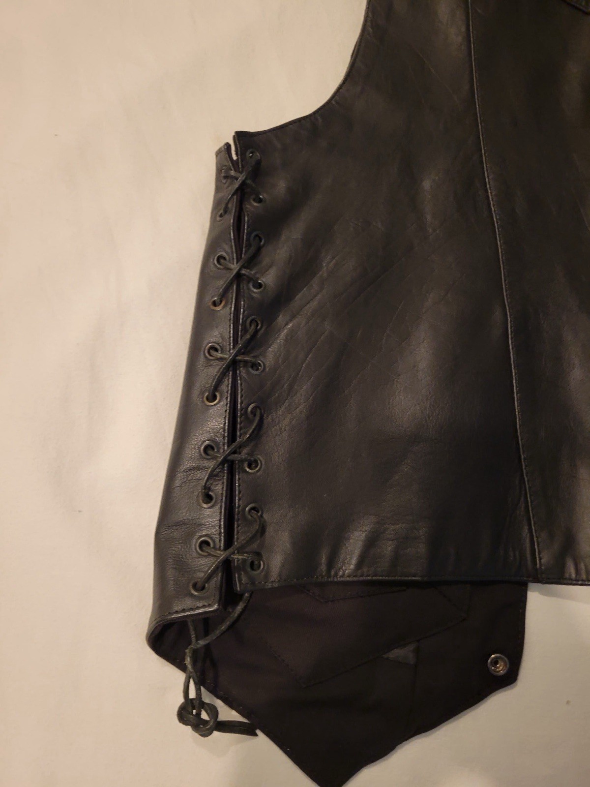 Hot Leathers Vest Mens Large Black Leather Motorcycle Snap Lace Up Sides